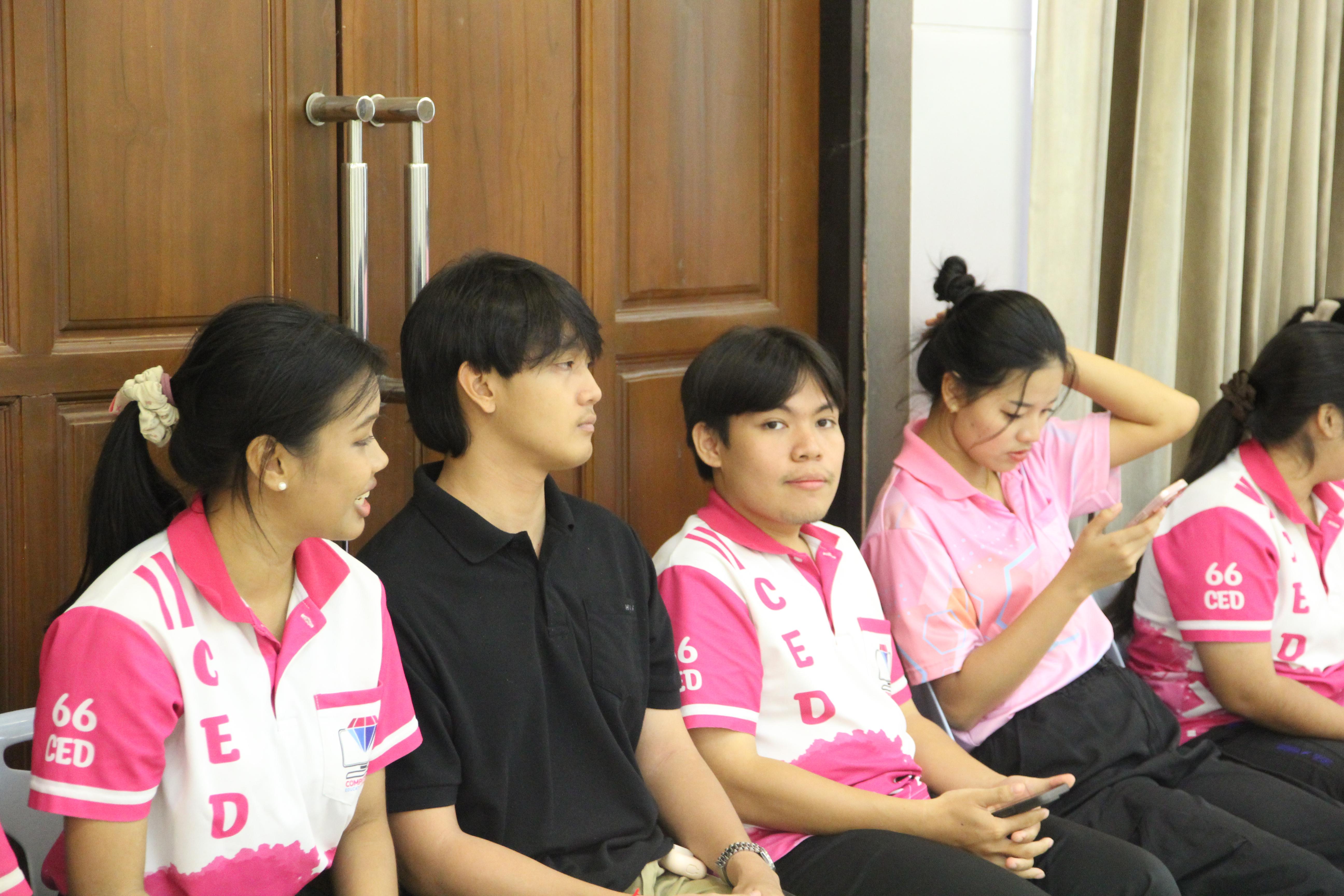 1020. กิจกรรมผูกข้อมือ 68