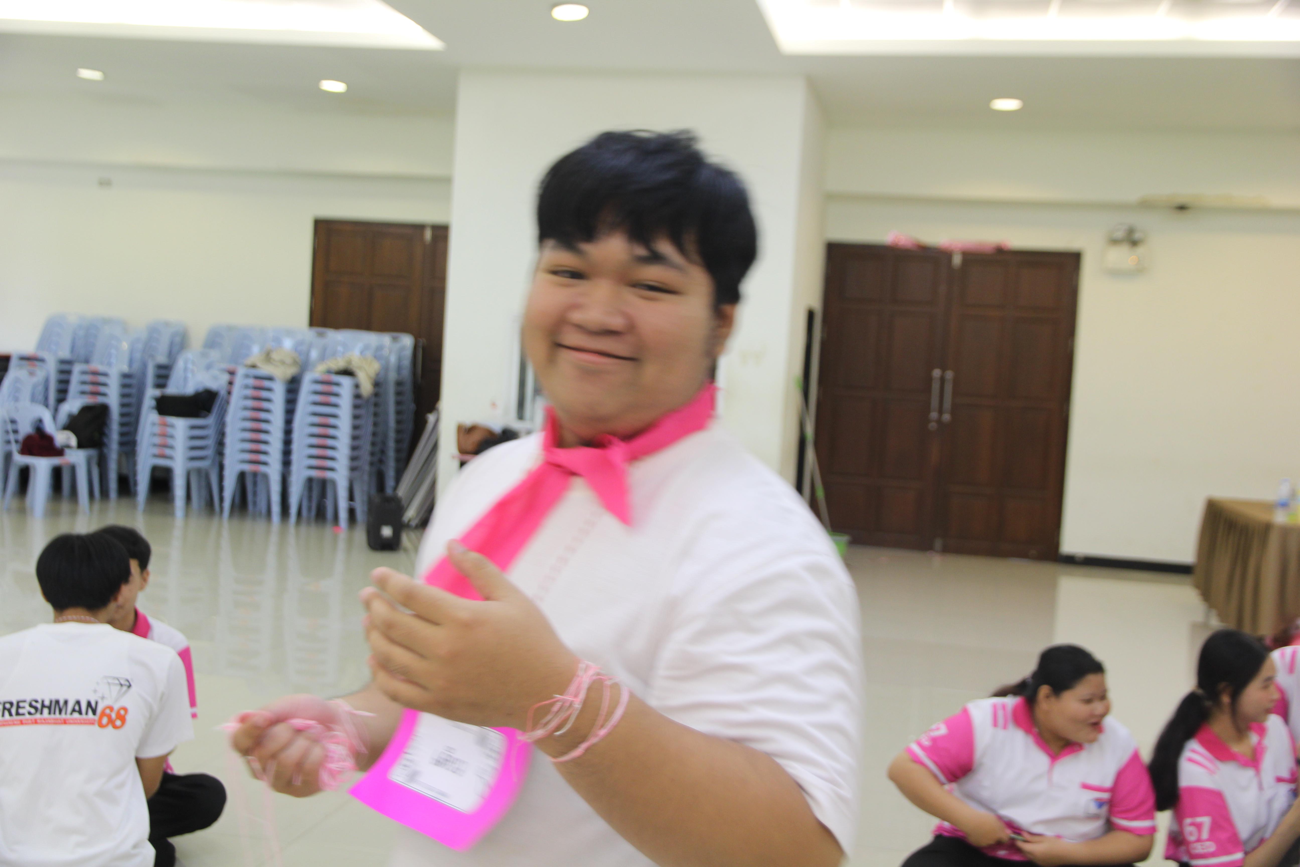 1164. กิจกรรมผูกข้อมือ 68