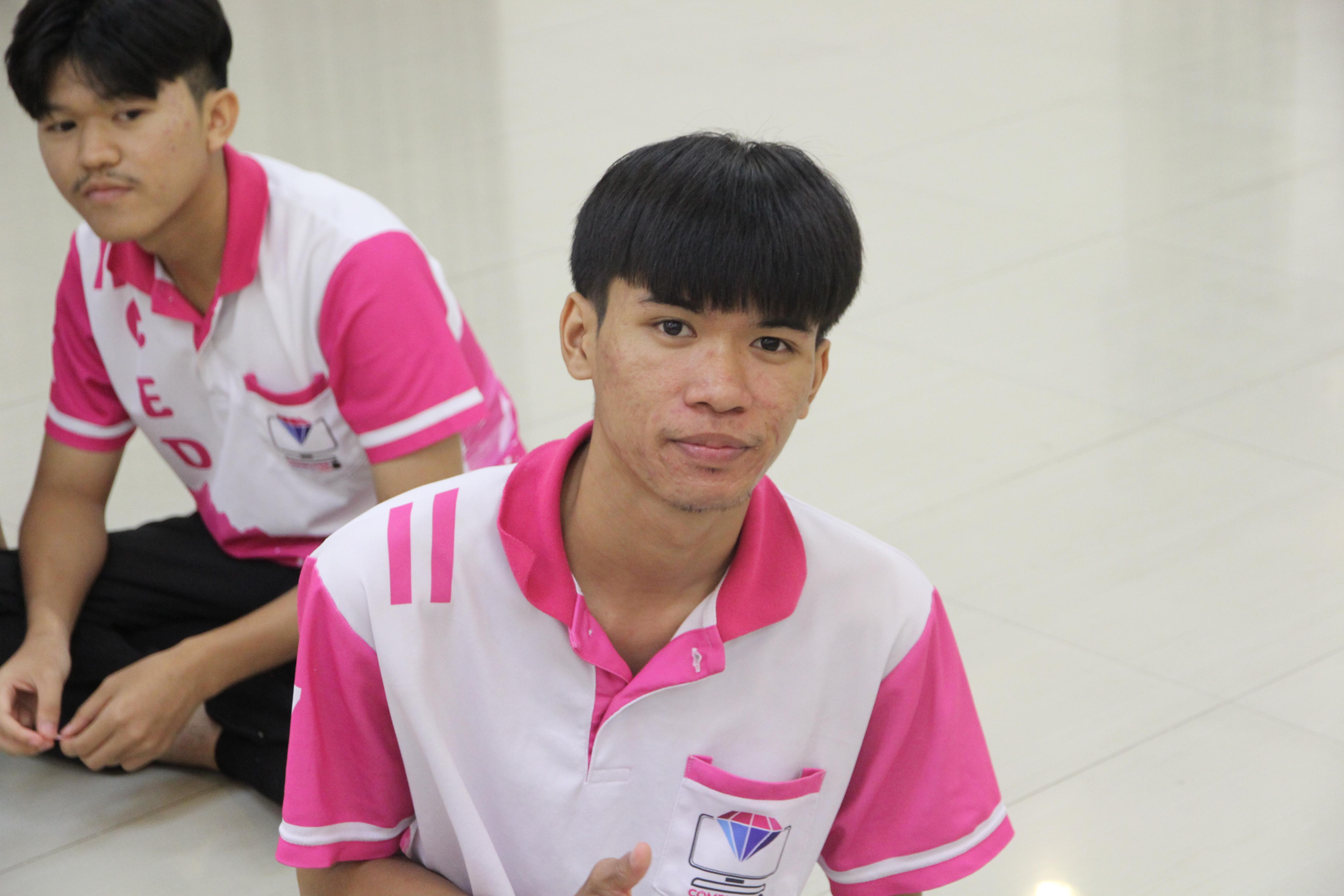 1183. กิจกรรมผูกข้อมือ 68
