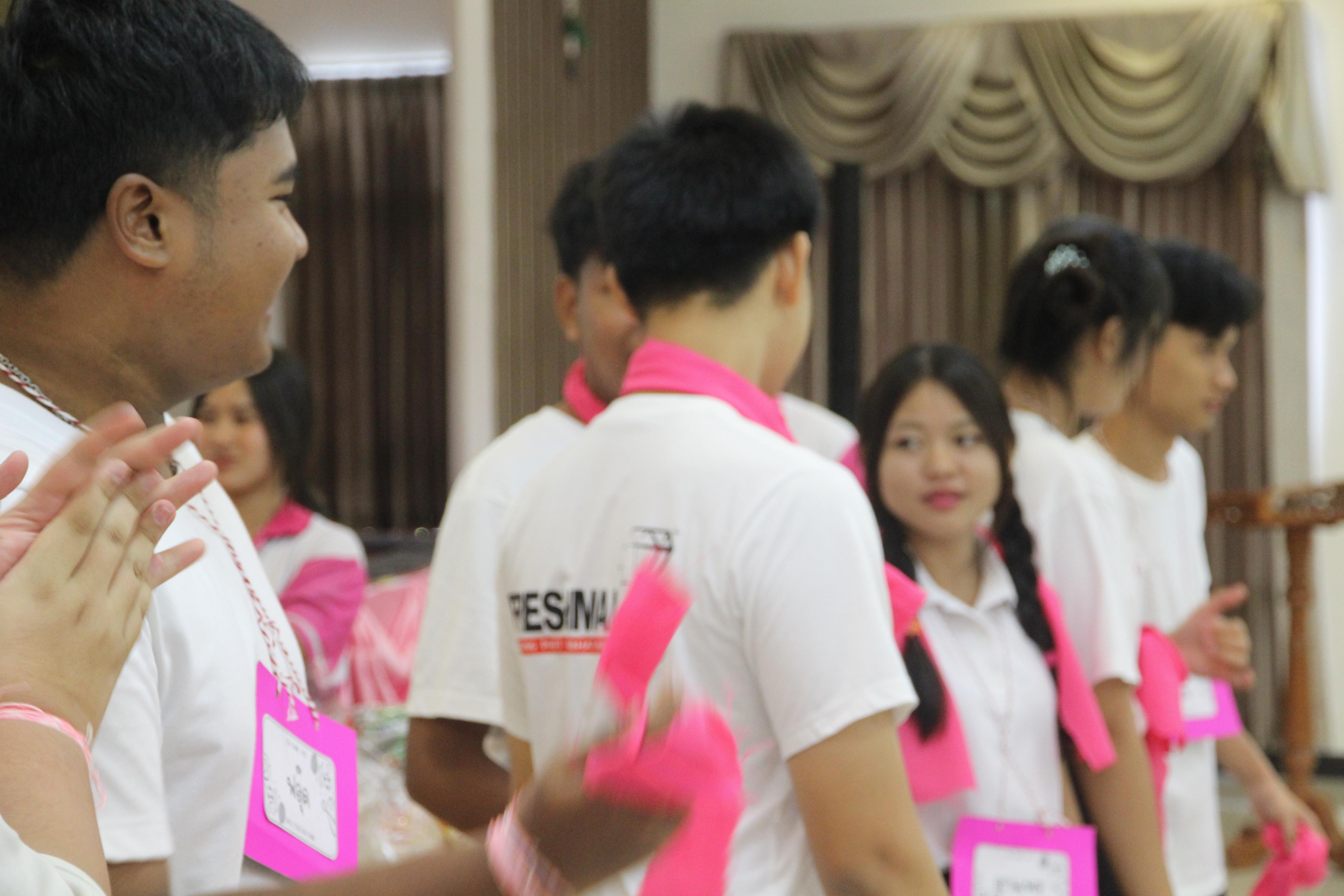 1416. กิจกรรมผูกข้อมือ 68