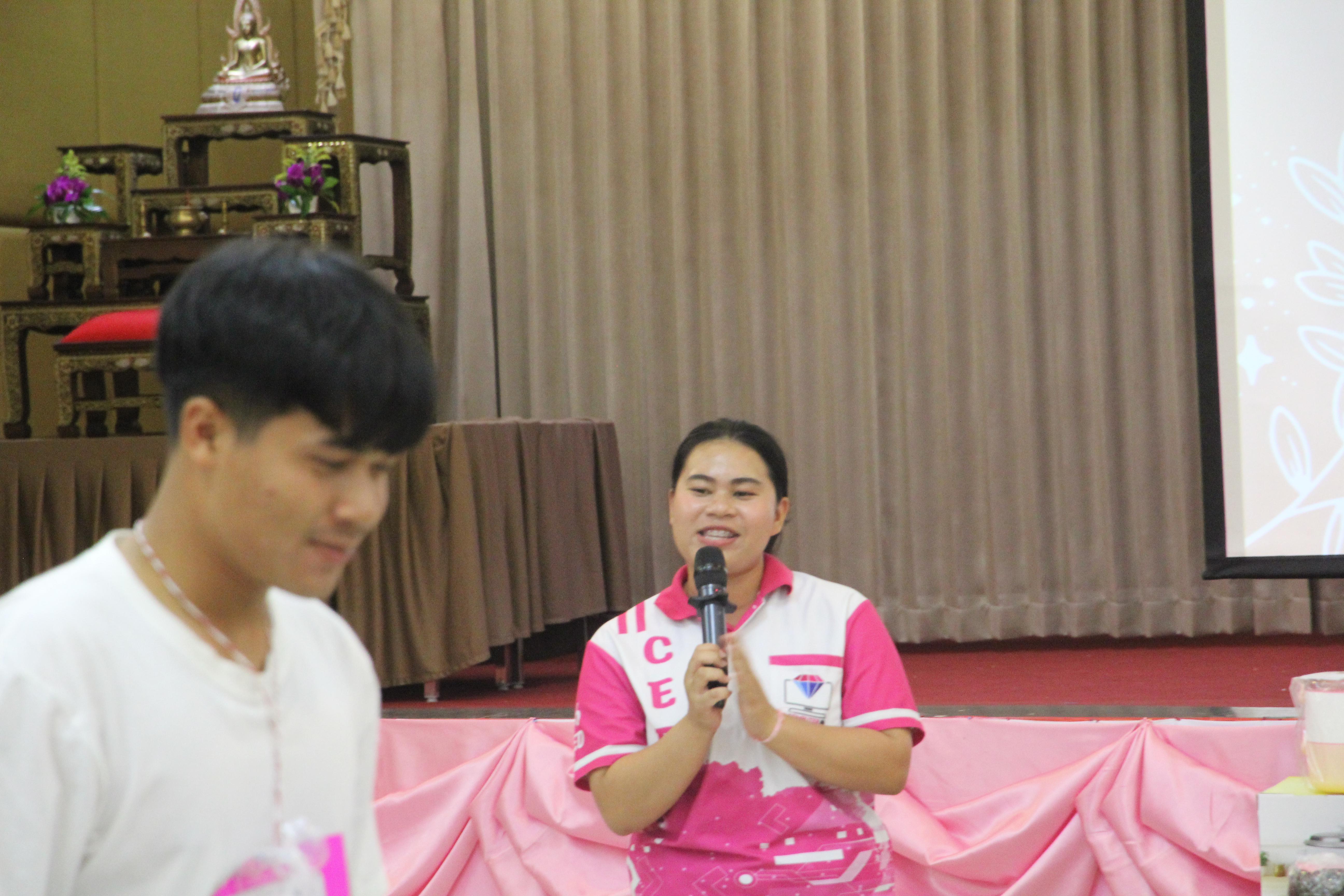1430. กิจกรรมผูกข้อมือ 68