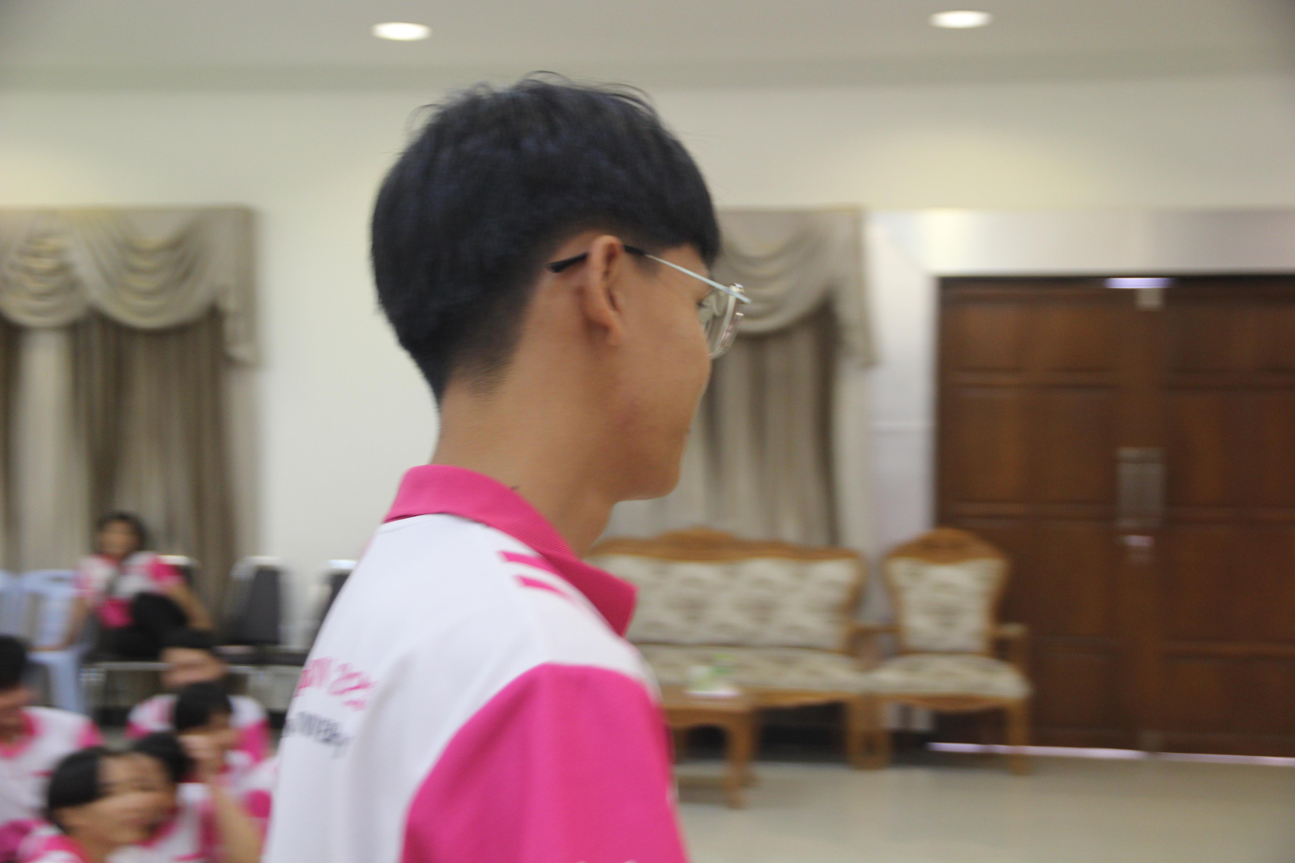 1535. กิจกรรมผูกข้อมือ 68