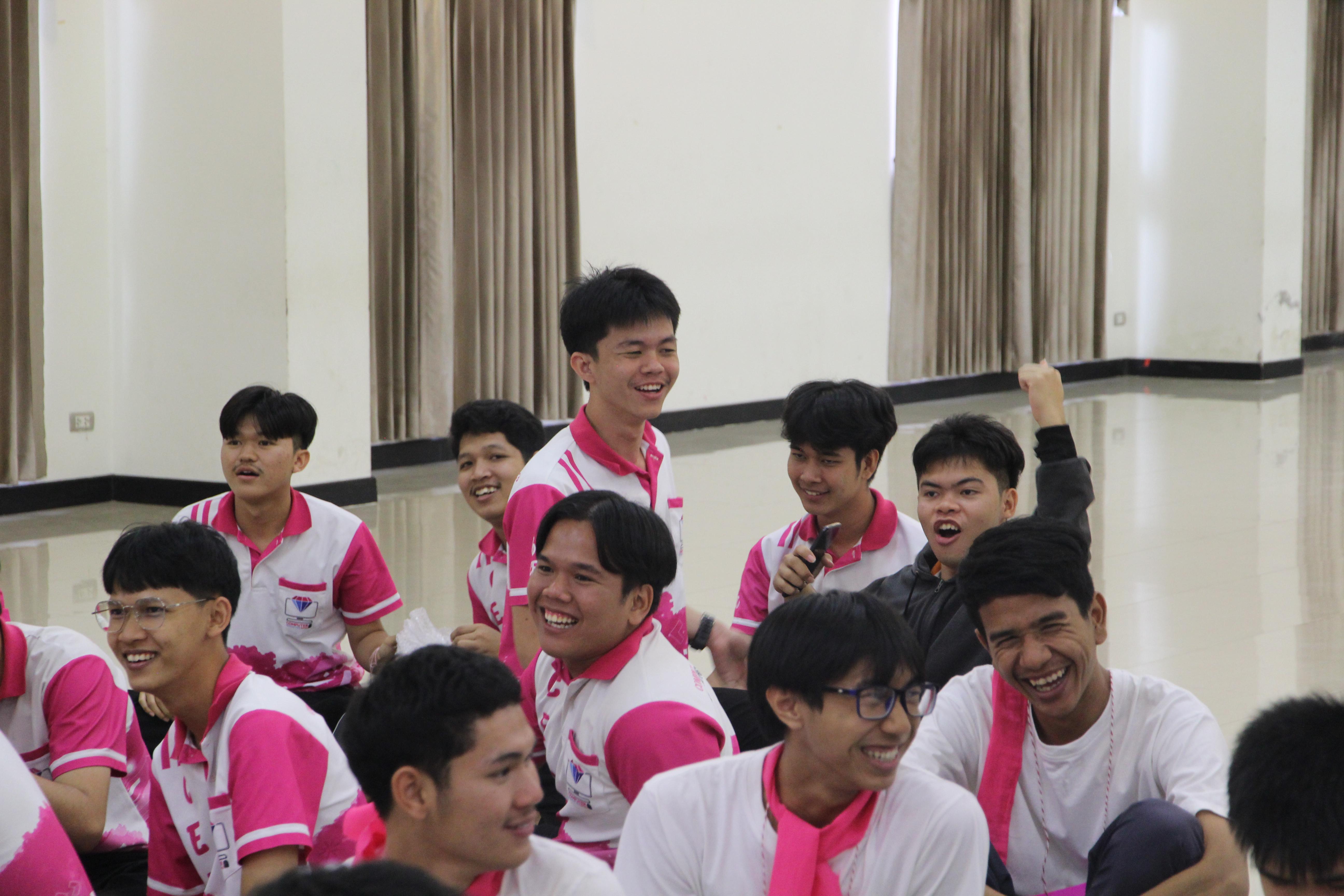 1547. กิจกรรมผูกข้อมือ 68