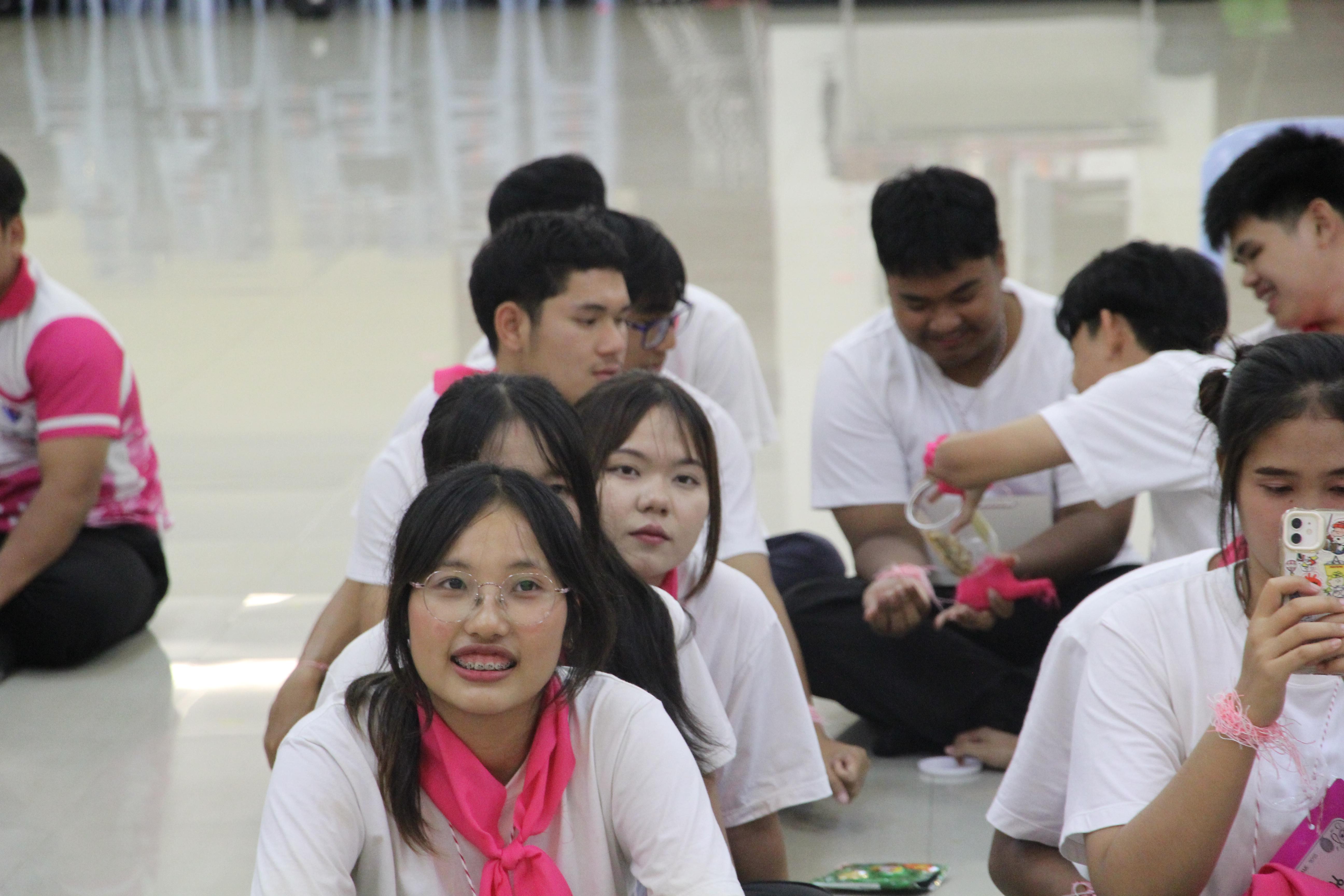 1644. กิจกรรมผูกข้อมือ 68