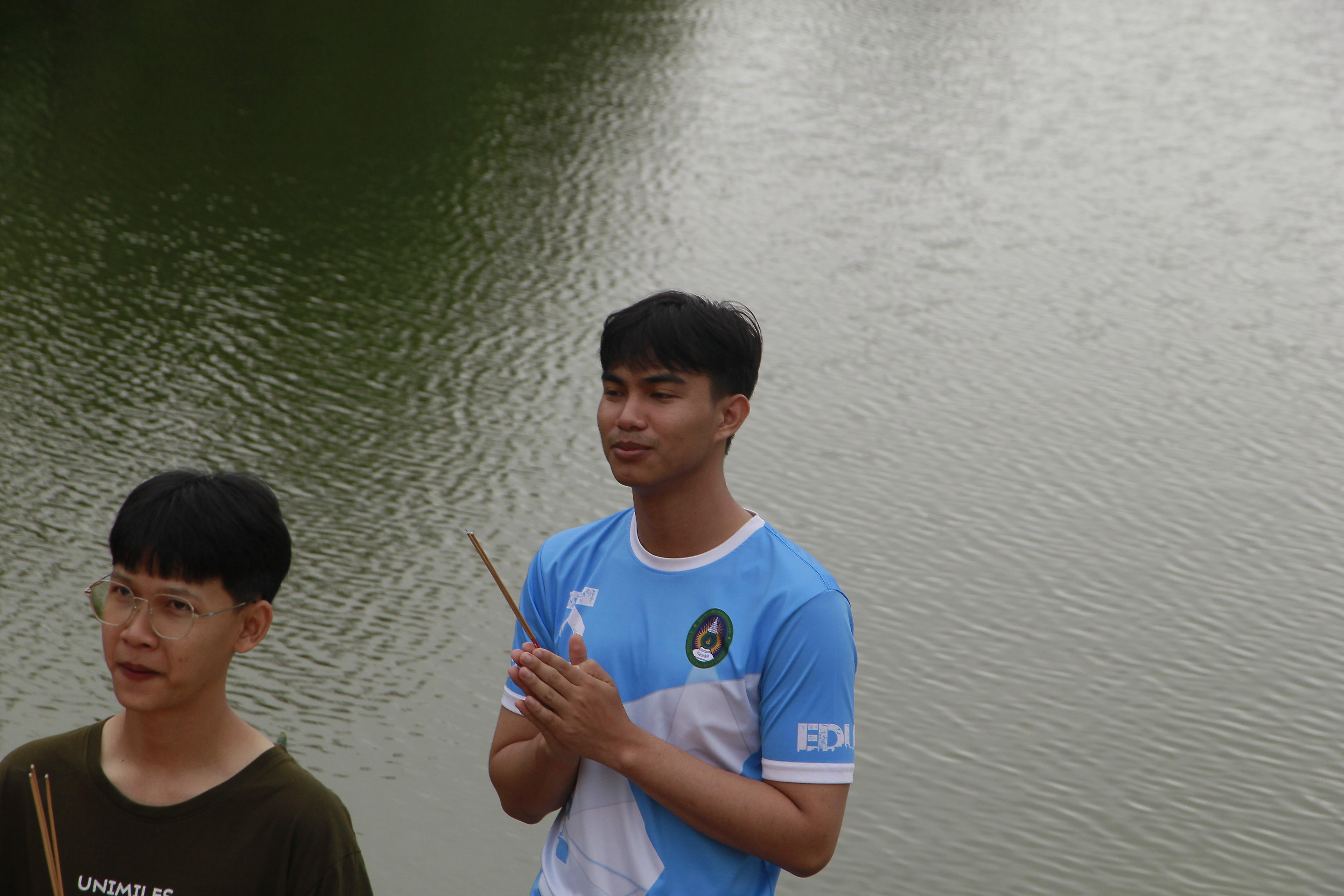 1662. กิจกรรมผูกข้อมือ 68