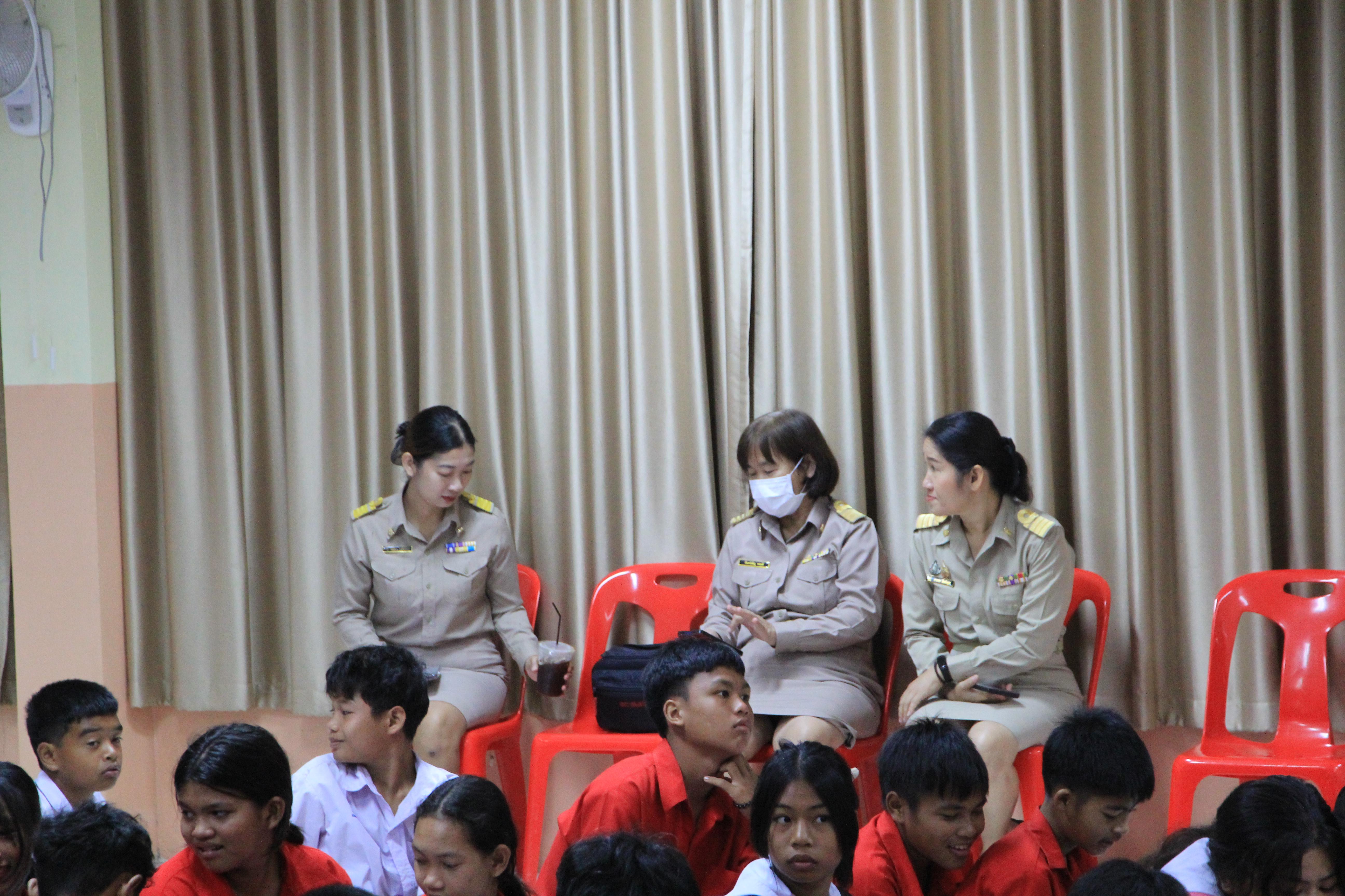 23. โปรแกรมวิชาคอมพิวเตอร์ ร่วมจัดค่ายวิชาการ ให้กับนักเรียนมัธยมศึกษาปีที่ 1-6 ณ โรงเรียนนครไตรตรึงษ์
