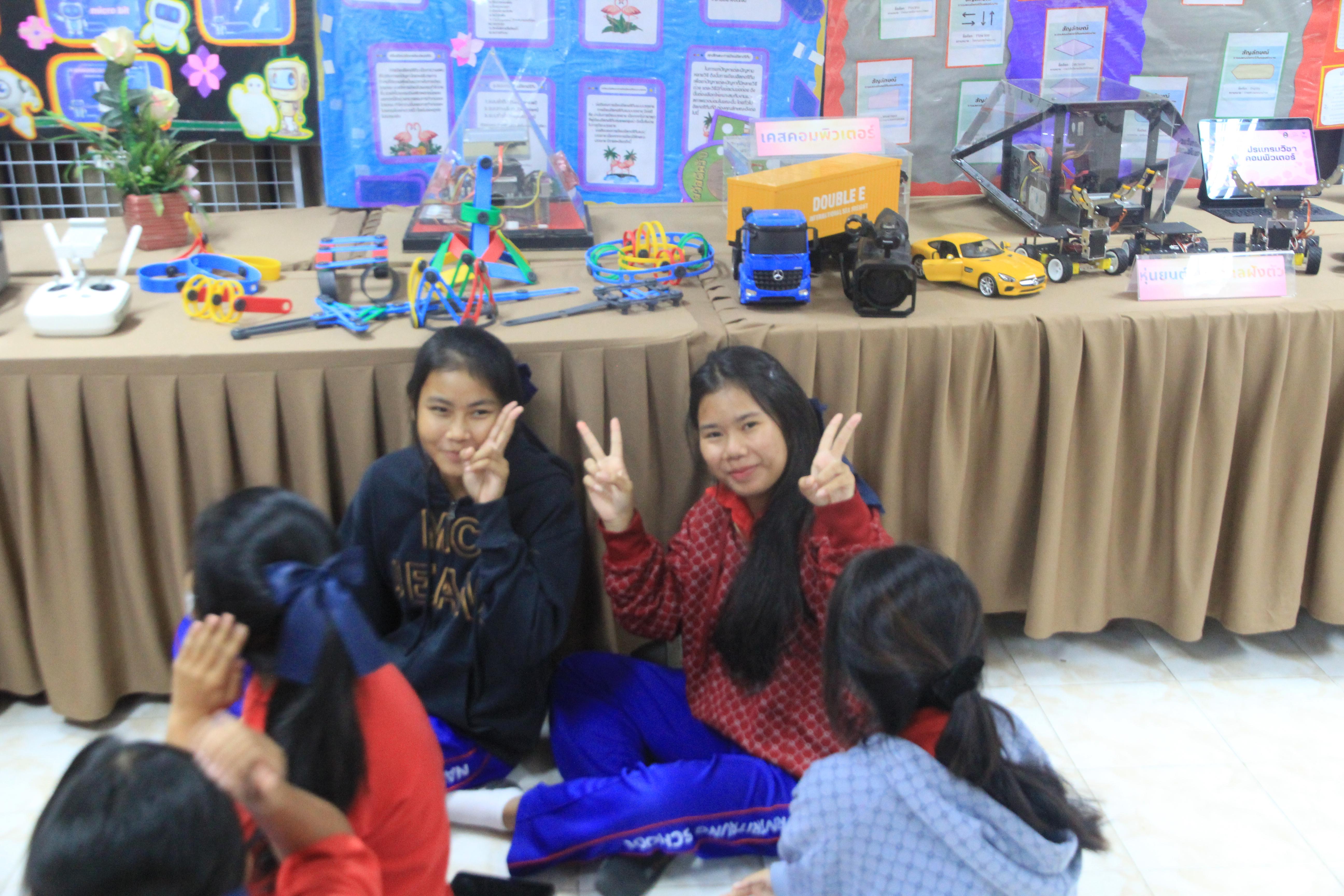 63. โปรแกรมวิชาคอมพิวเตอร์ ร่วมจัดค่ายวิชาการ ให้กับนักเรียนมัธยมศึกษาปีที่ 1-6 ณ โรงเรียนนครไตรตรึงษ์