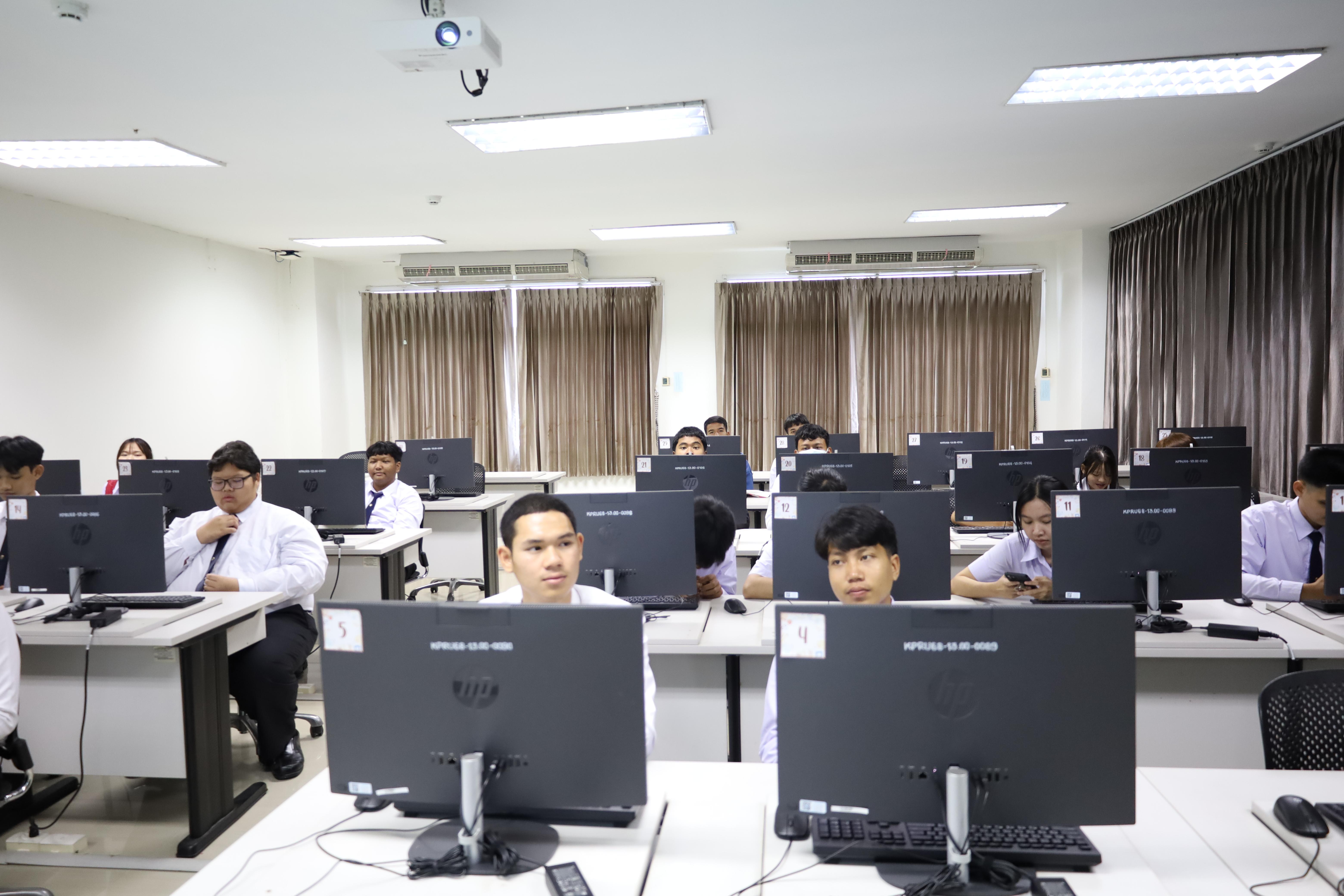 2. นักศึกษาชั้นปีที่1 เข้าพบอาจารย์ที่ปรึกษา