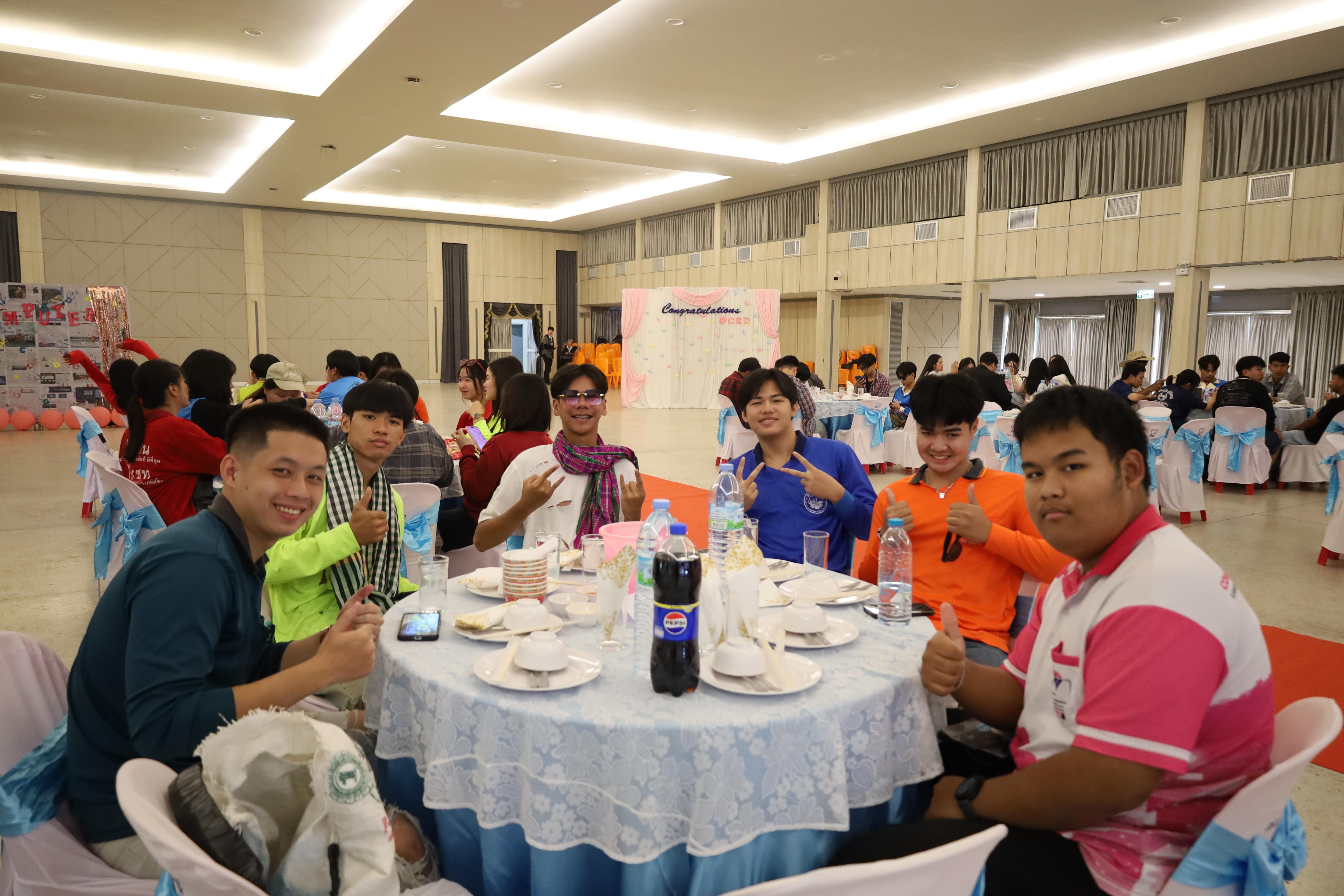 8. งานกิจกรรม Good Bye Senior