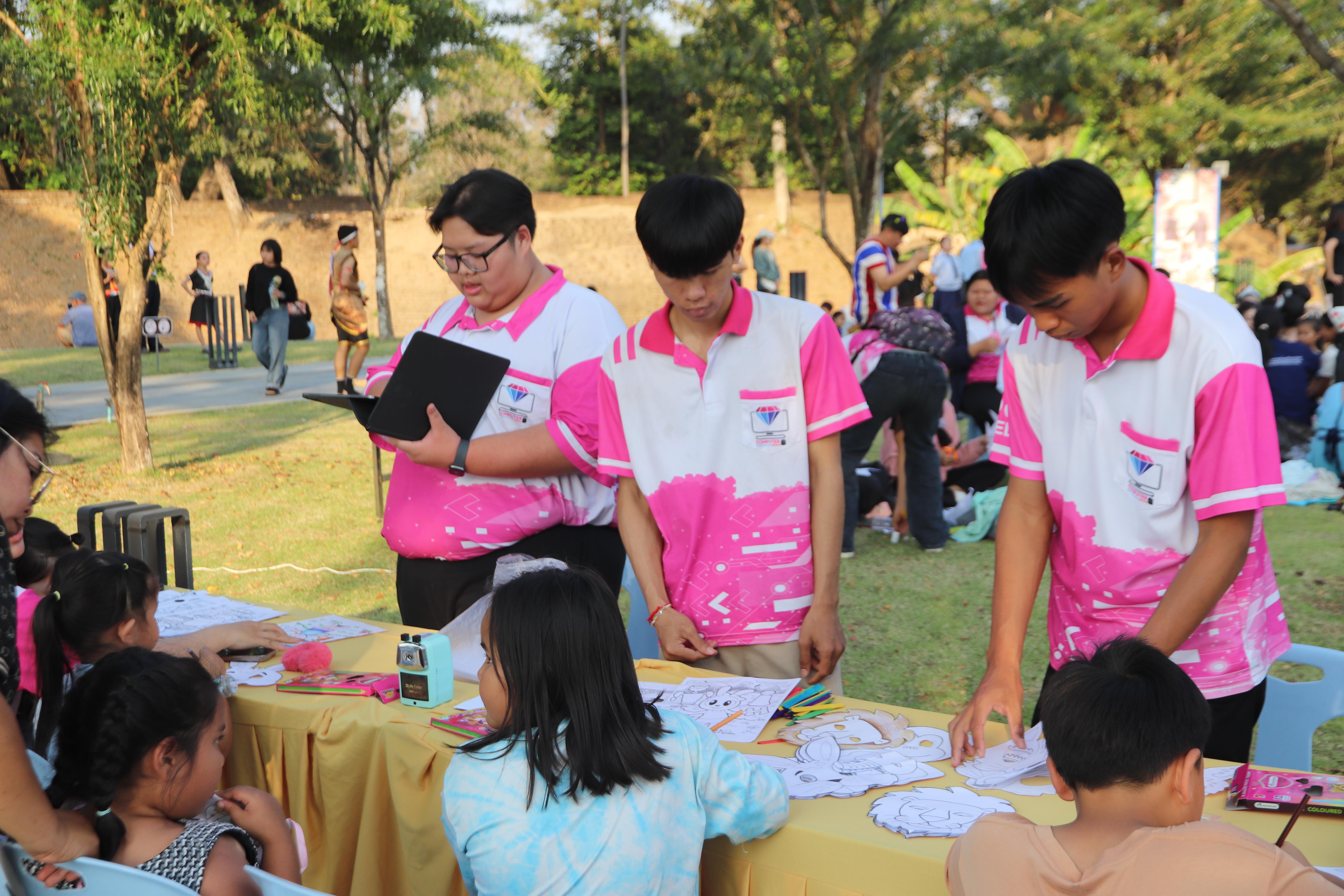 13. งานศิลปในสวนครั้งที่23