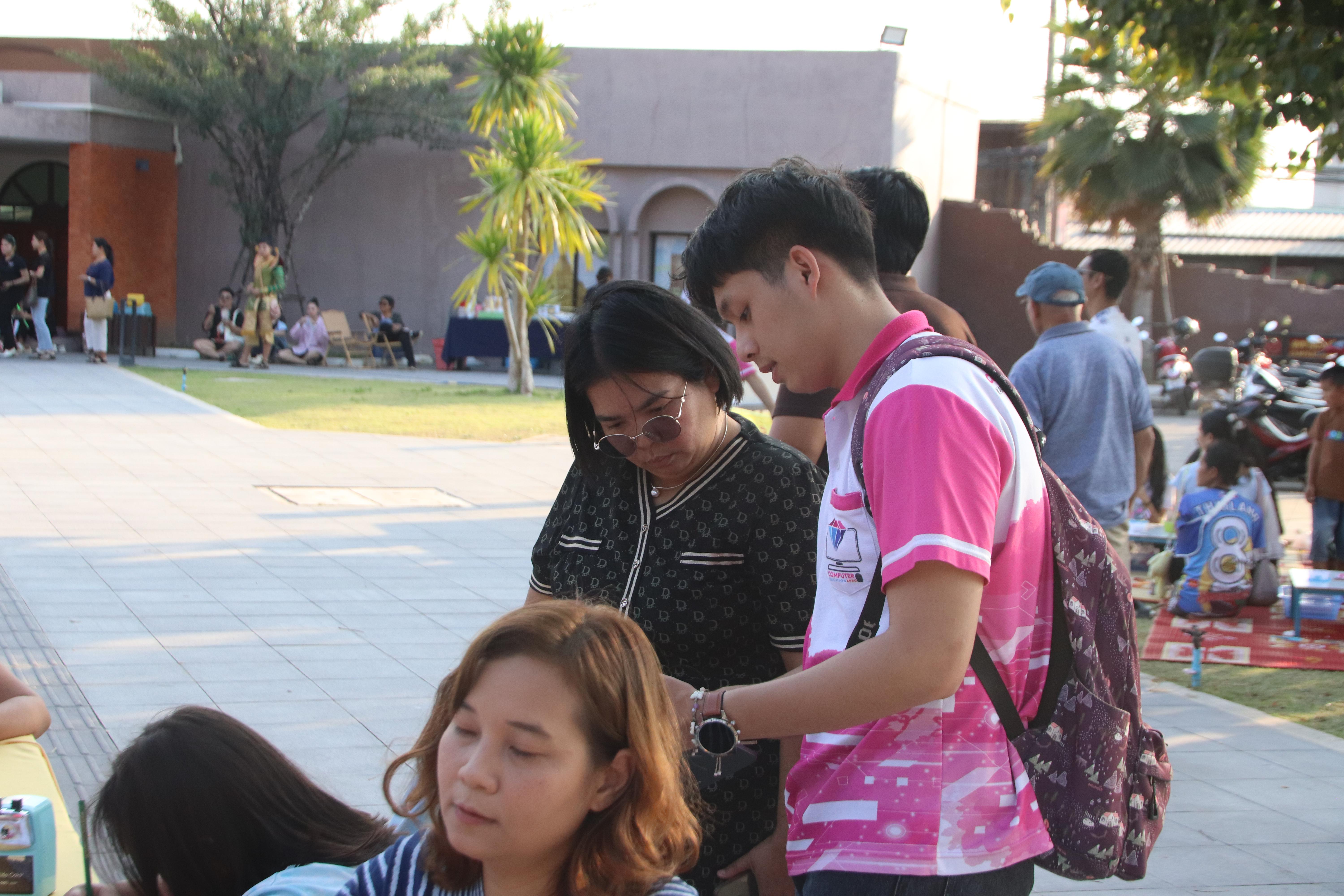 31. งานศิลปในสวนครั้งที่23