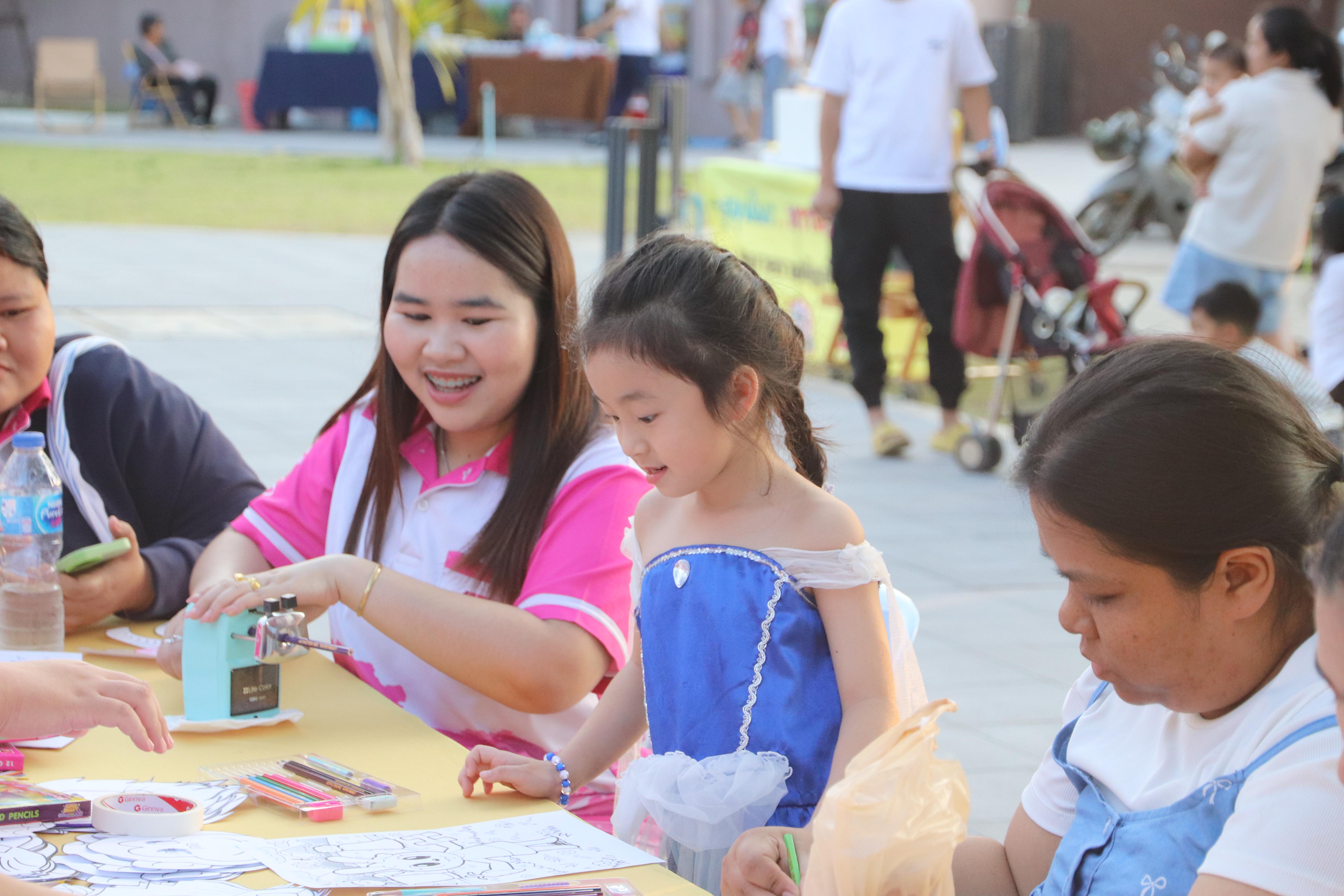 56. งานศิลปในสวนครั้งที่23