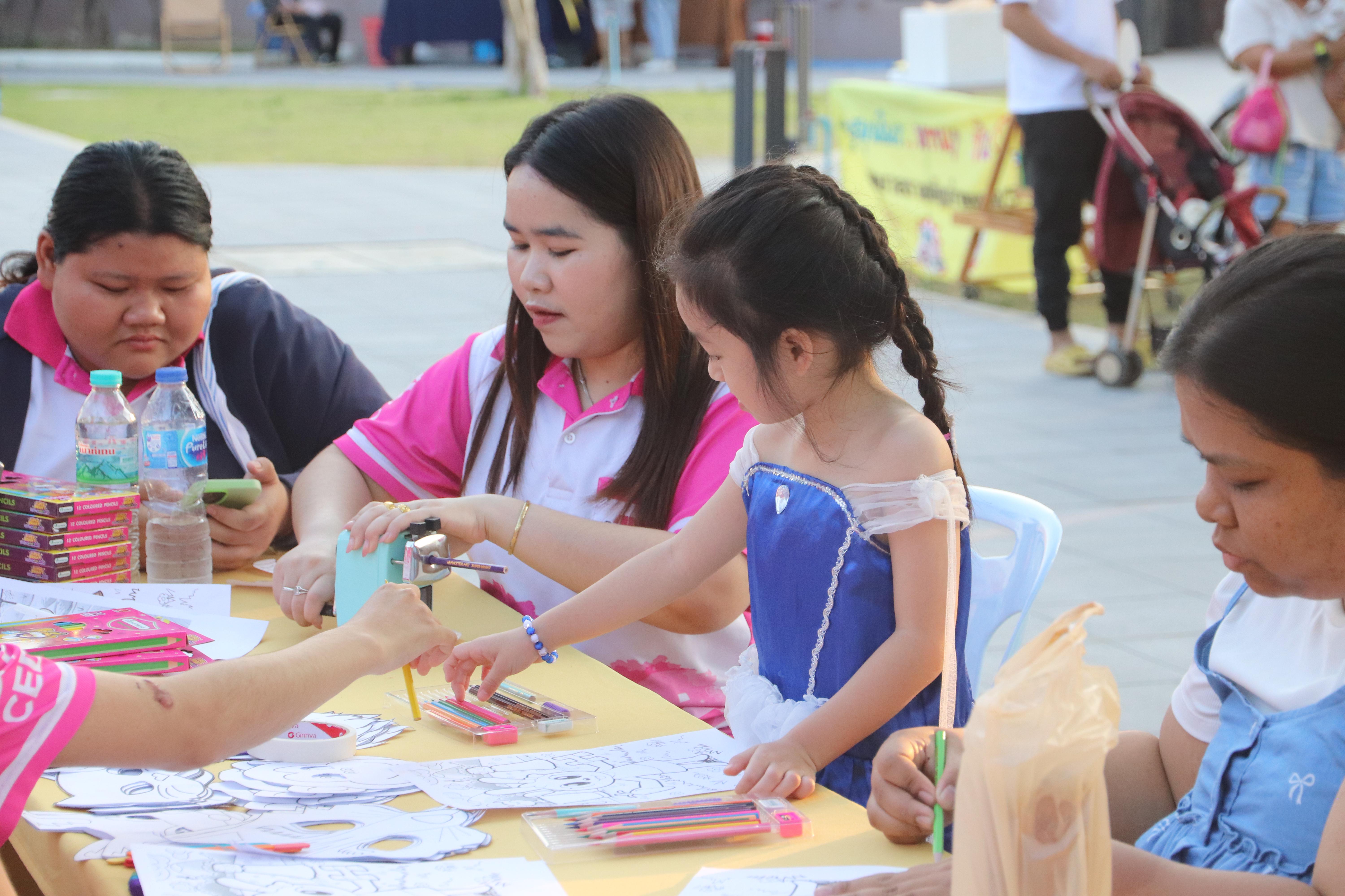 57. งานศิลปในสวนครั้งที่23