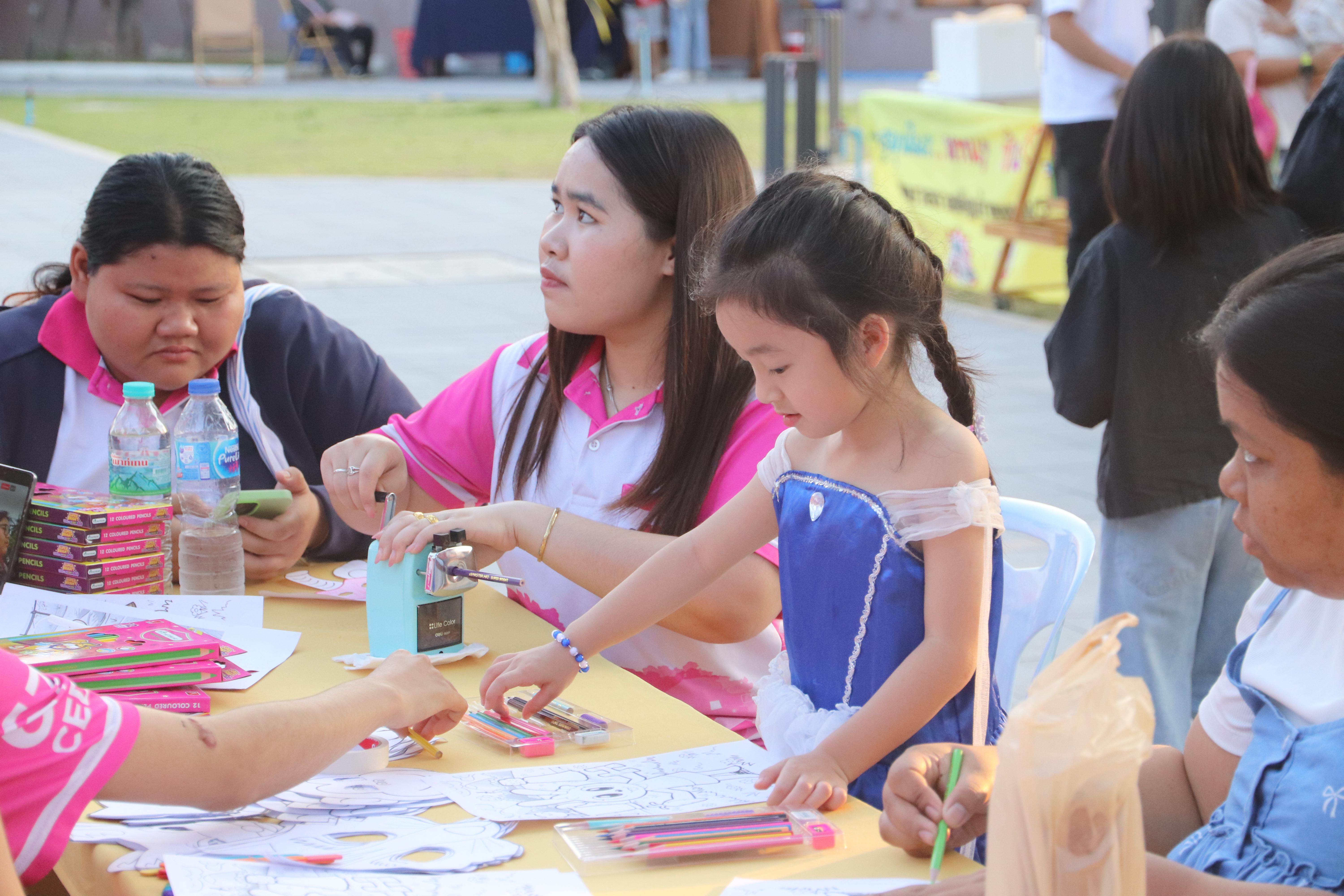 58. งานศิลปในสวนครั้งที่23