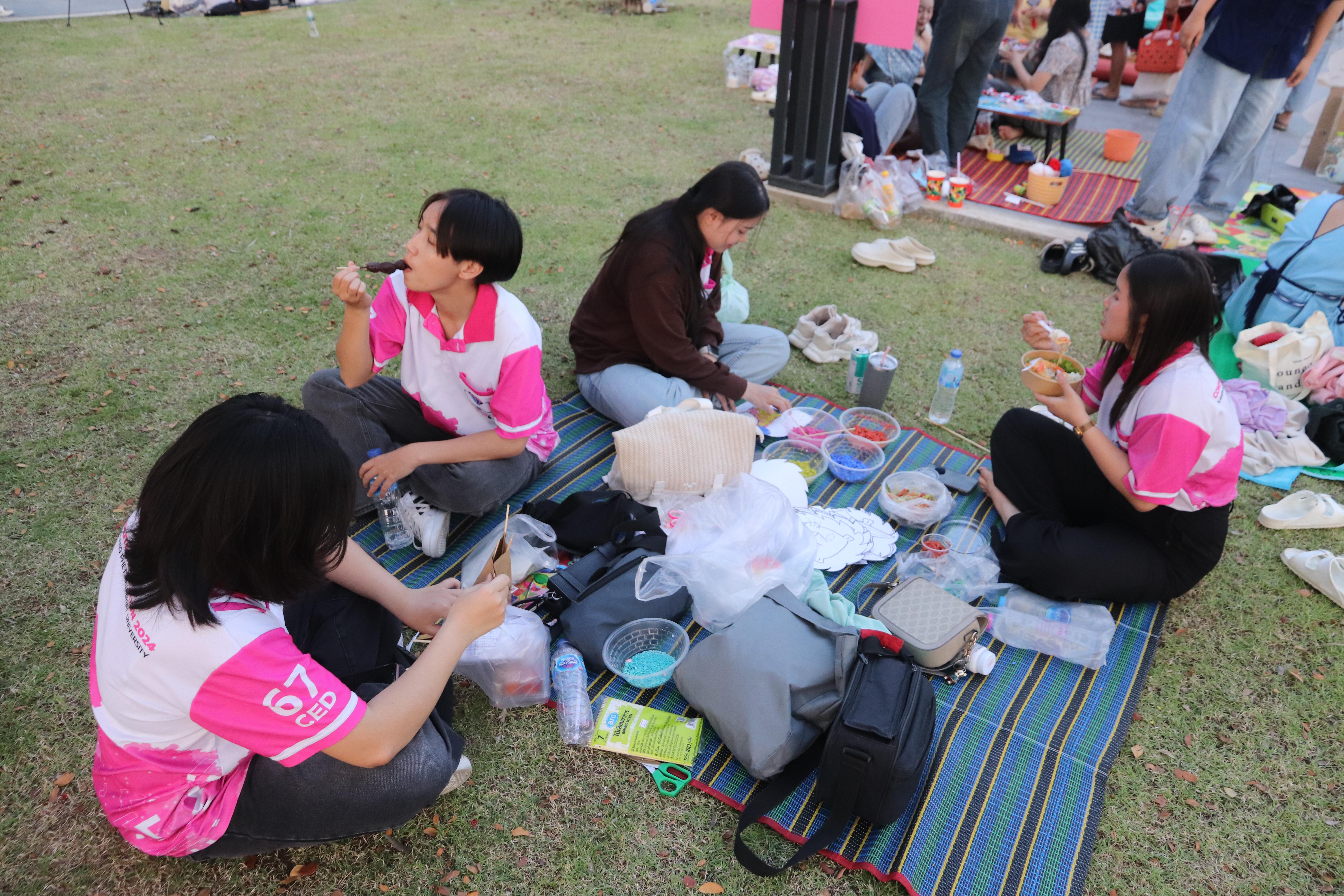 69. งานศิลปในสวนครั้งที่23