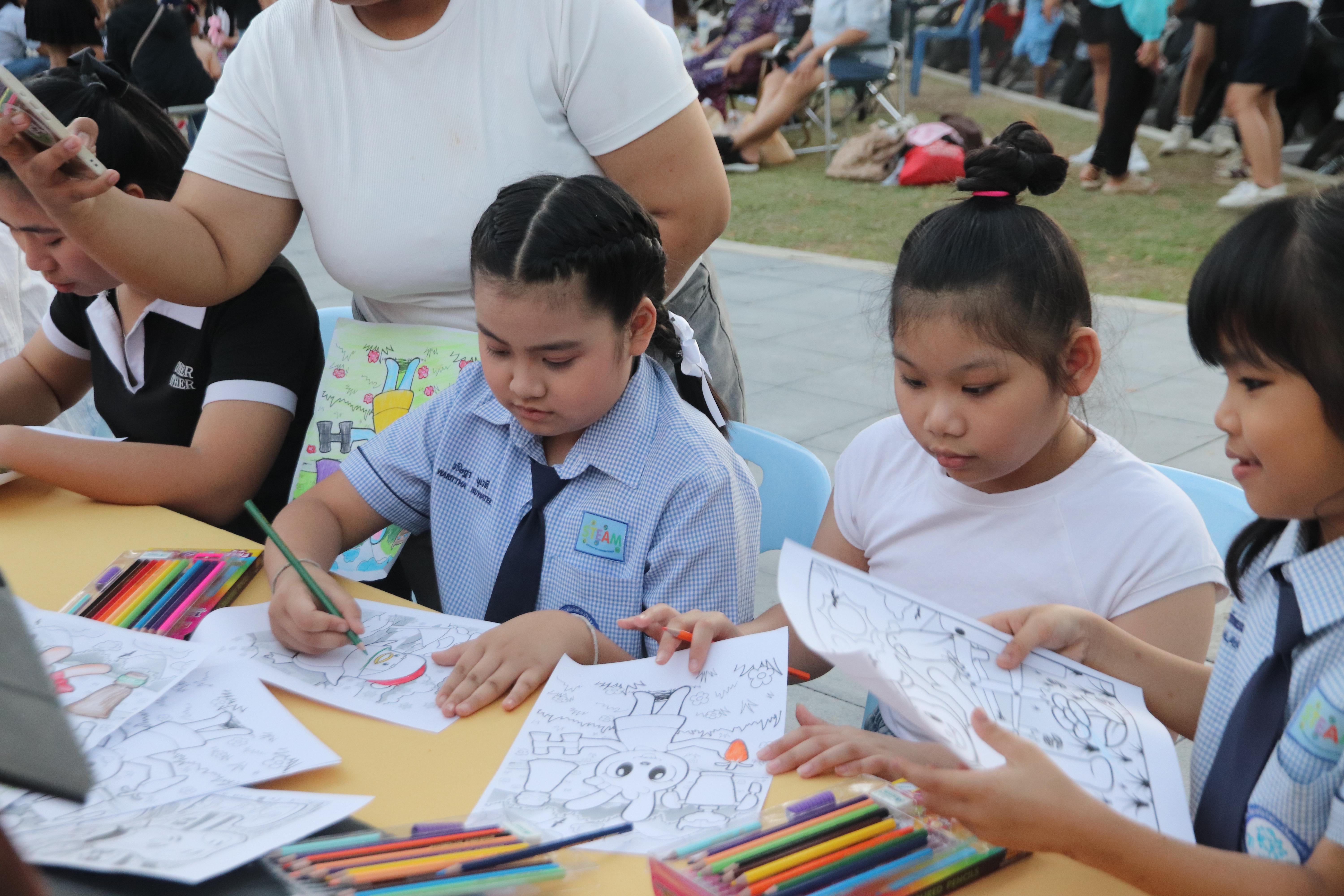 77. งานศิลปในสวนครั้งที่23