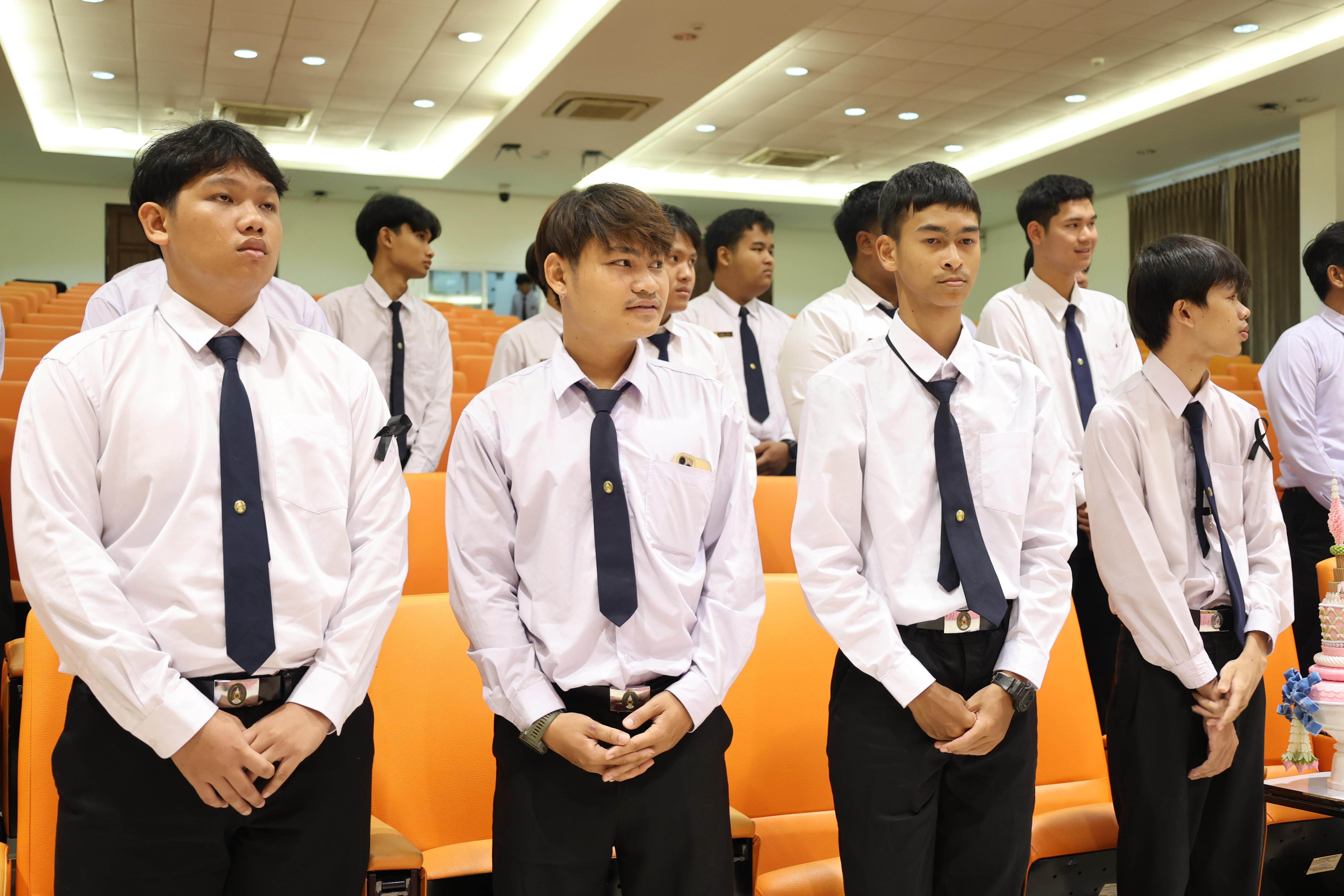 14. ไหว้ครูโปรแกรมวิชาคอมพิวตอร์และพิธีมอบโบว์ให้กับนักศึกษาใหม่ประจำปี 2569