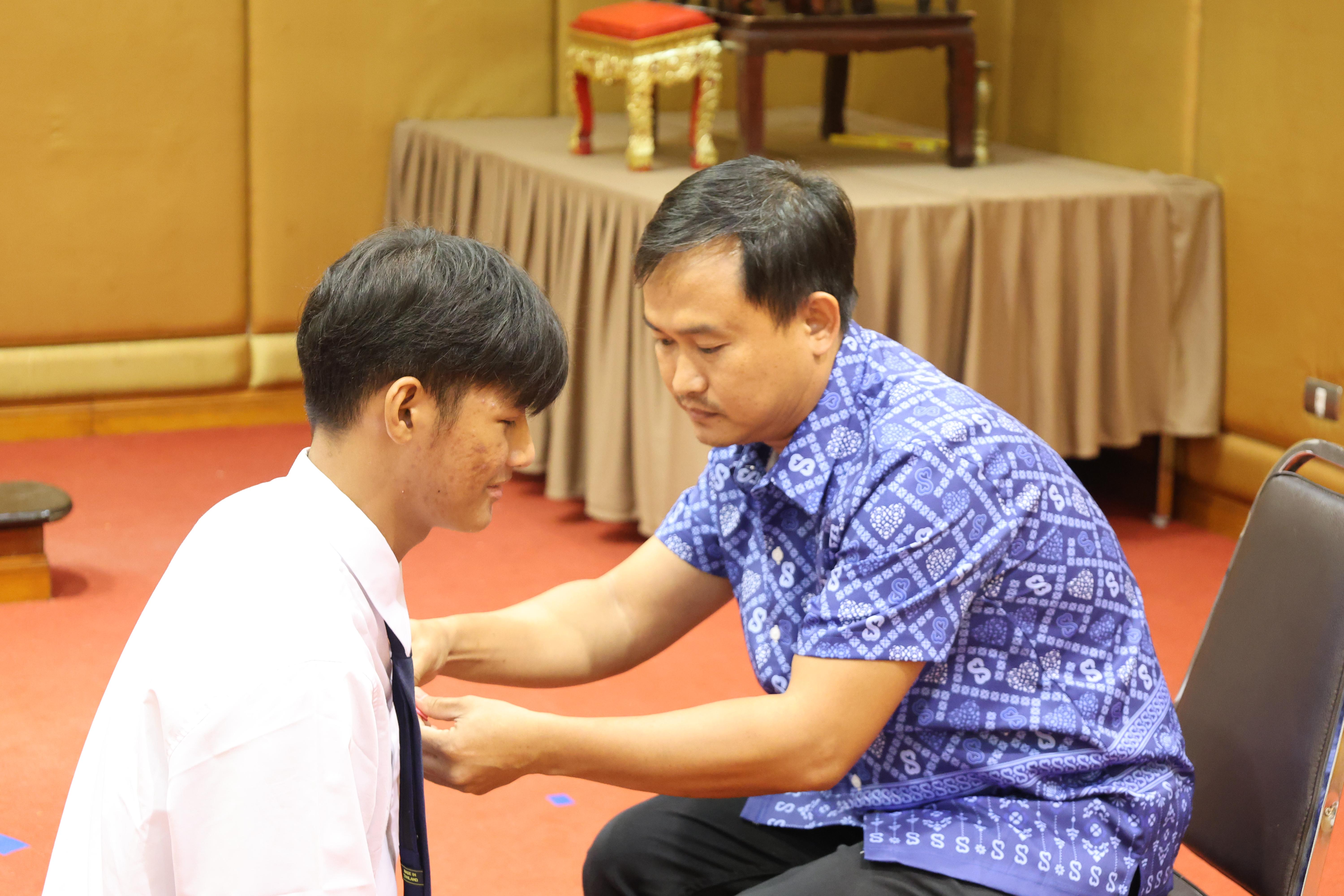 110. ไหว้ครูโปรแกรมวิชาคอมพิวตอร์และพิธีมอบโบว์ให้กับนักศึกษาใหม่ประจำปี 2569