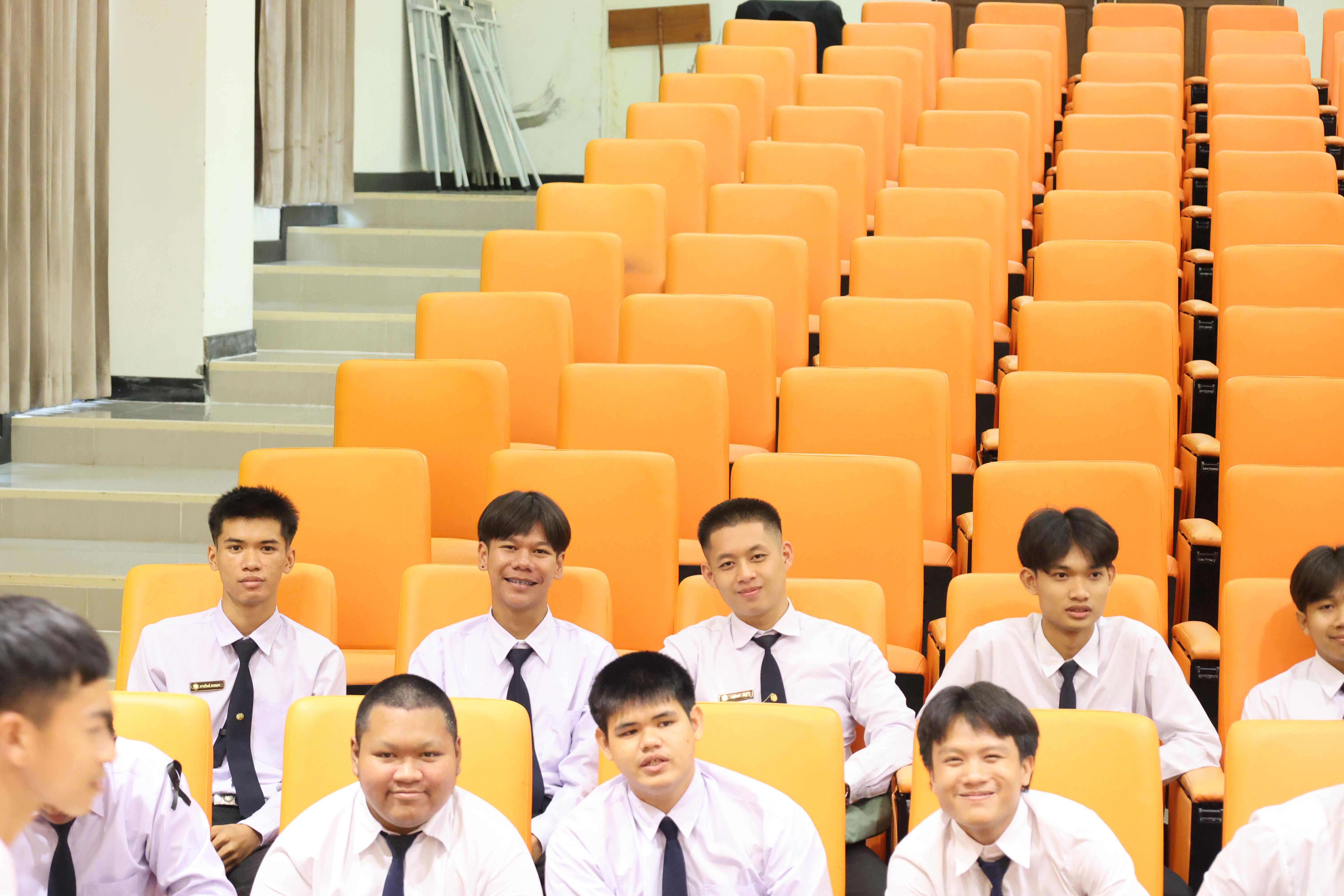 116. ไหว้ครูโปรแกรมวิชาคอมพิวตอร์และพิธีมอบโบว์ให้กับนักศึกษาใหม่ประจำปี 2569