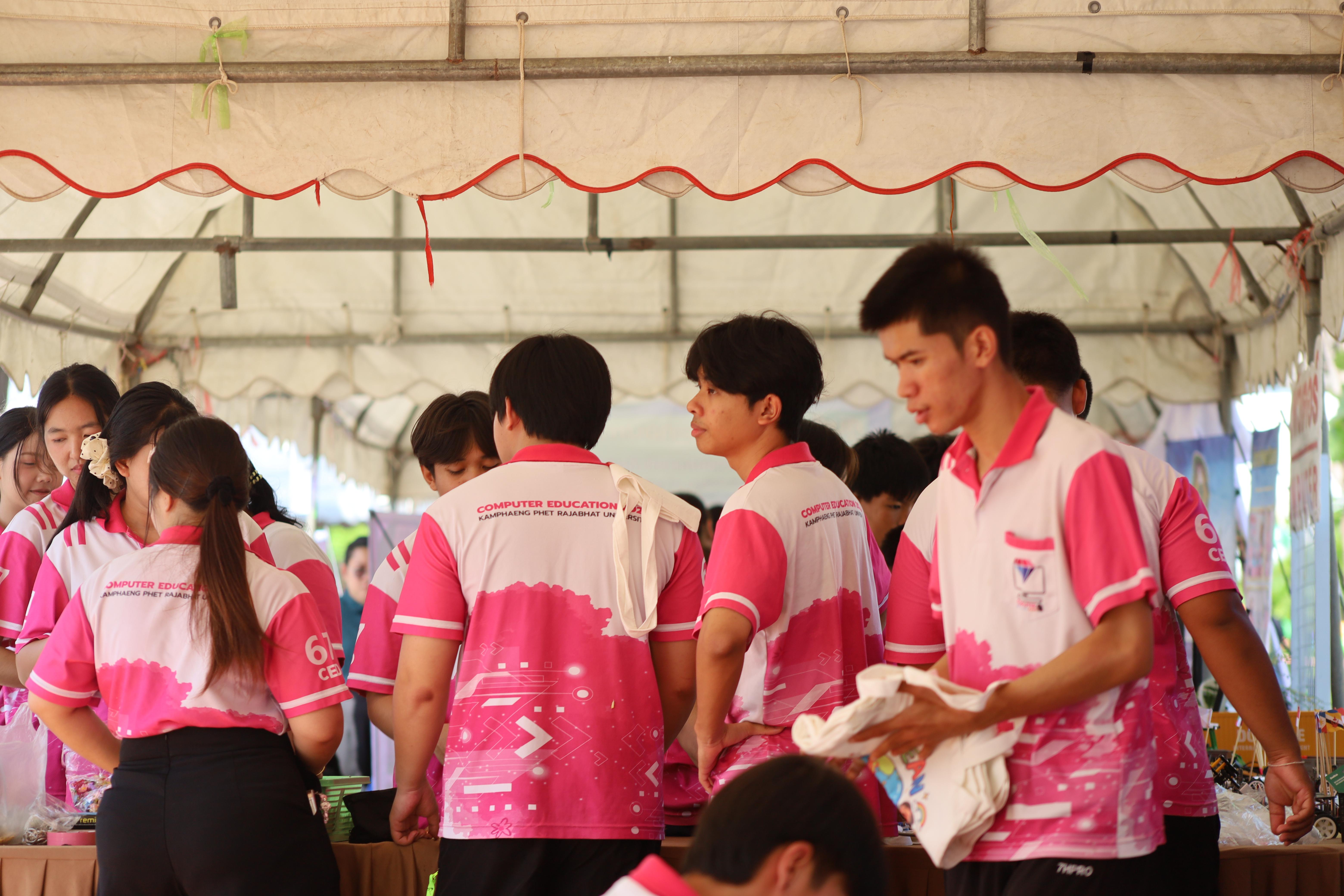 21. กิจกรรมตามโครงการพัฒนาการเรียนรู้สู่ประชาคมอาเซียน