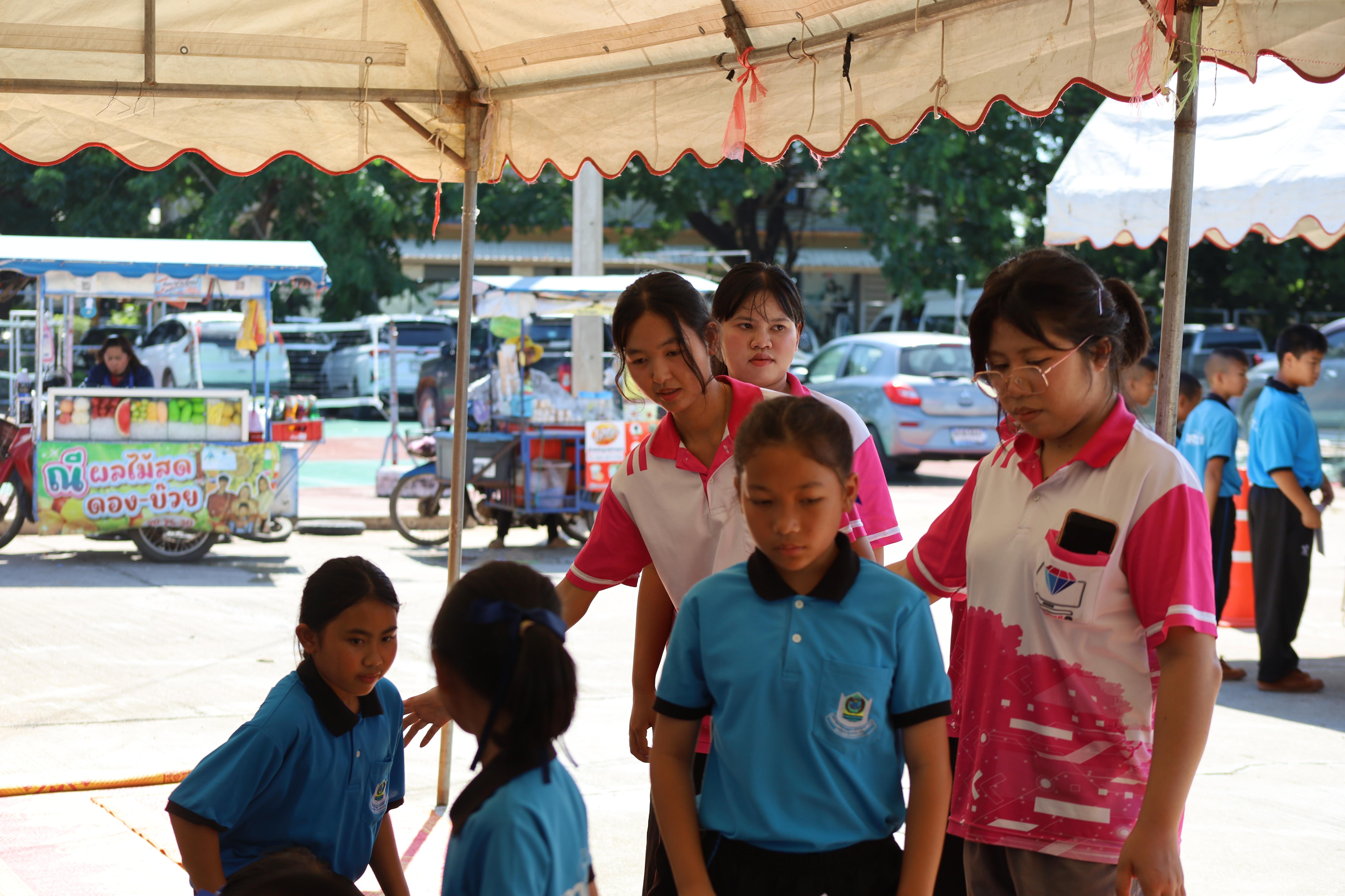 44. กิจกรรมตามโครงการพัฒนาการเรียนรู้สู่ประชาคมอาเซียน