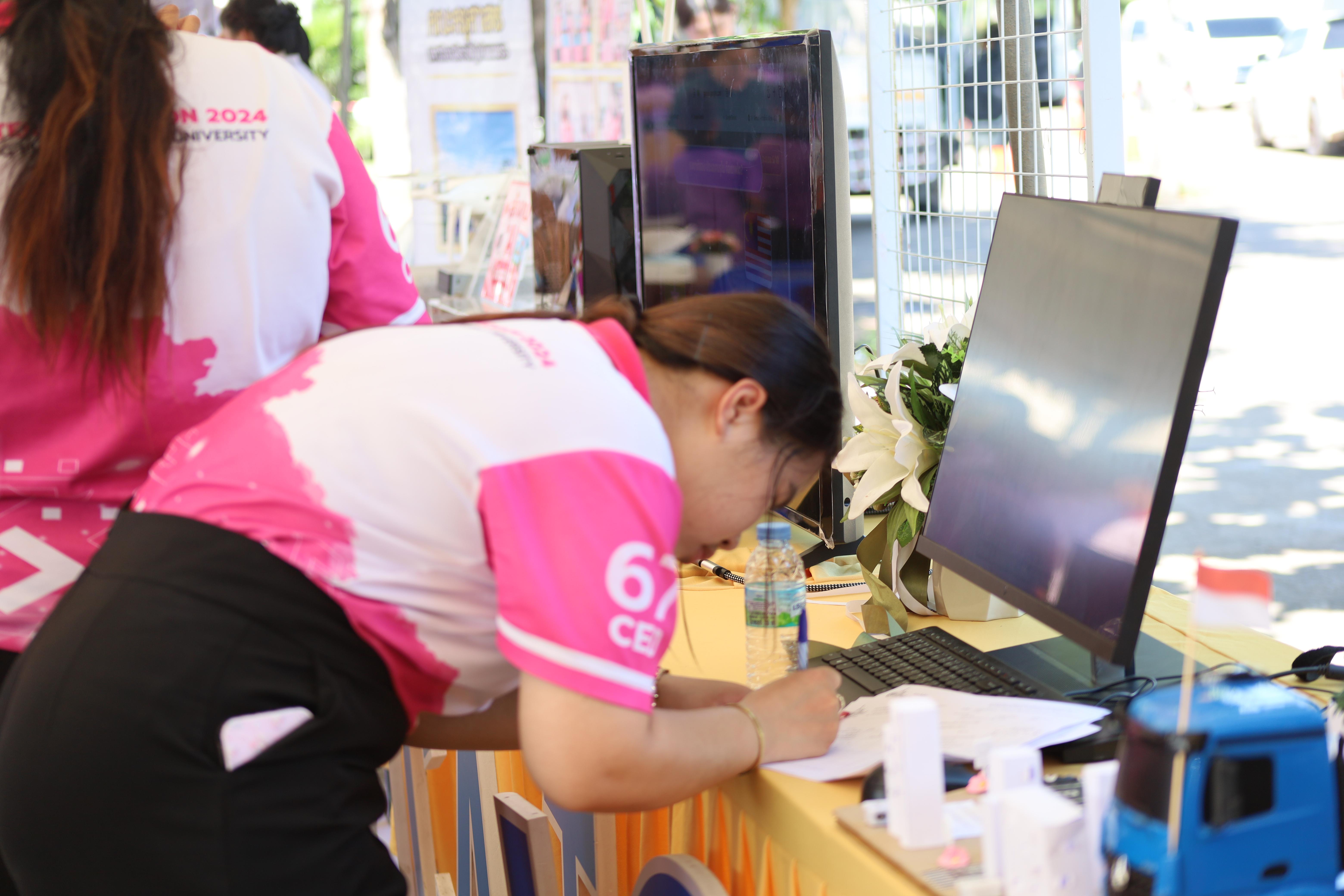 54. กิจกรรมตามโครงการพัฒนาการเรียนรู้สู่ประชาคมอาเซียน
