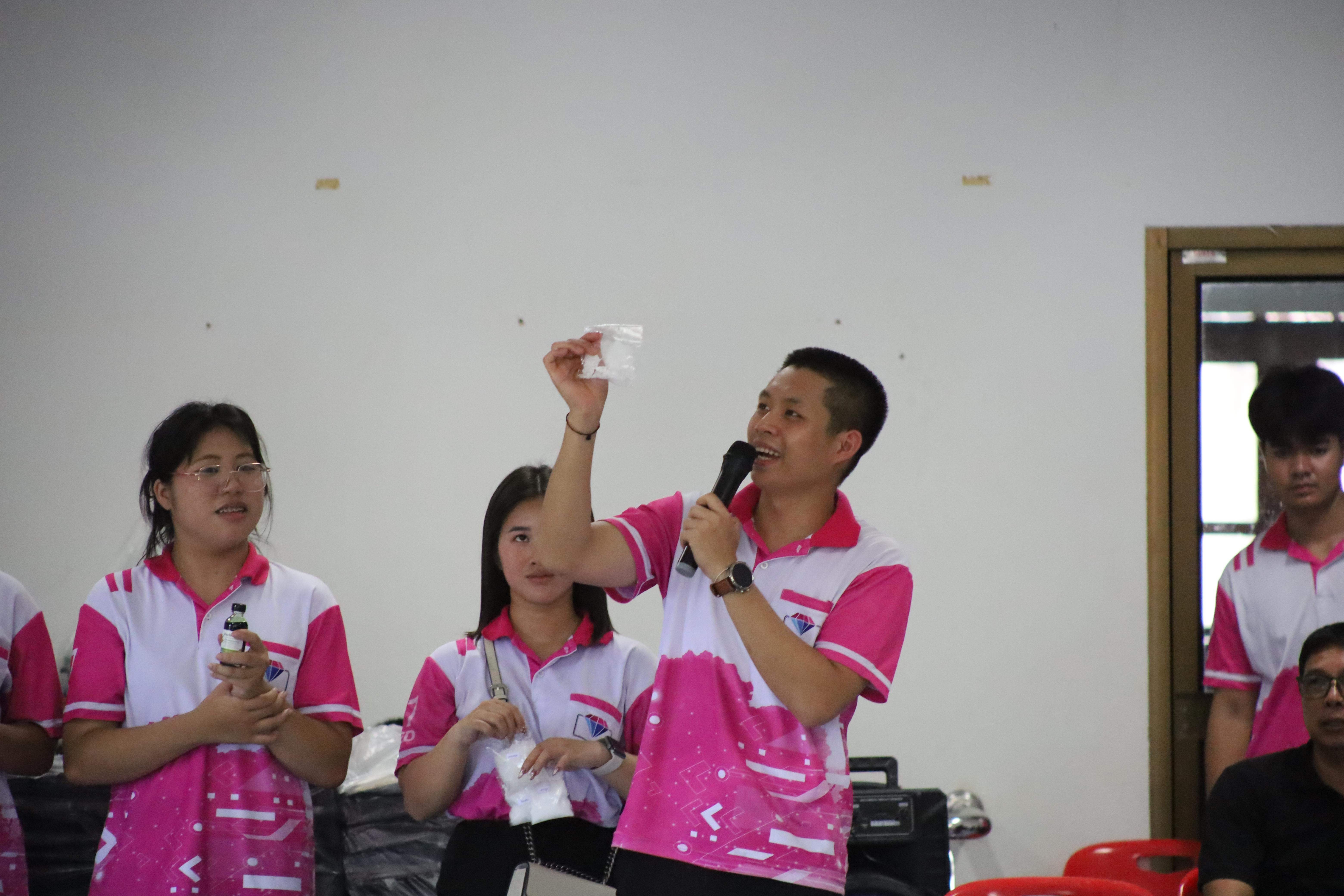 68. กิจกรรมตามโครงการพัฒนาการเรียนรู้สู่ประชาคมอาเซียน