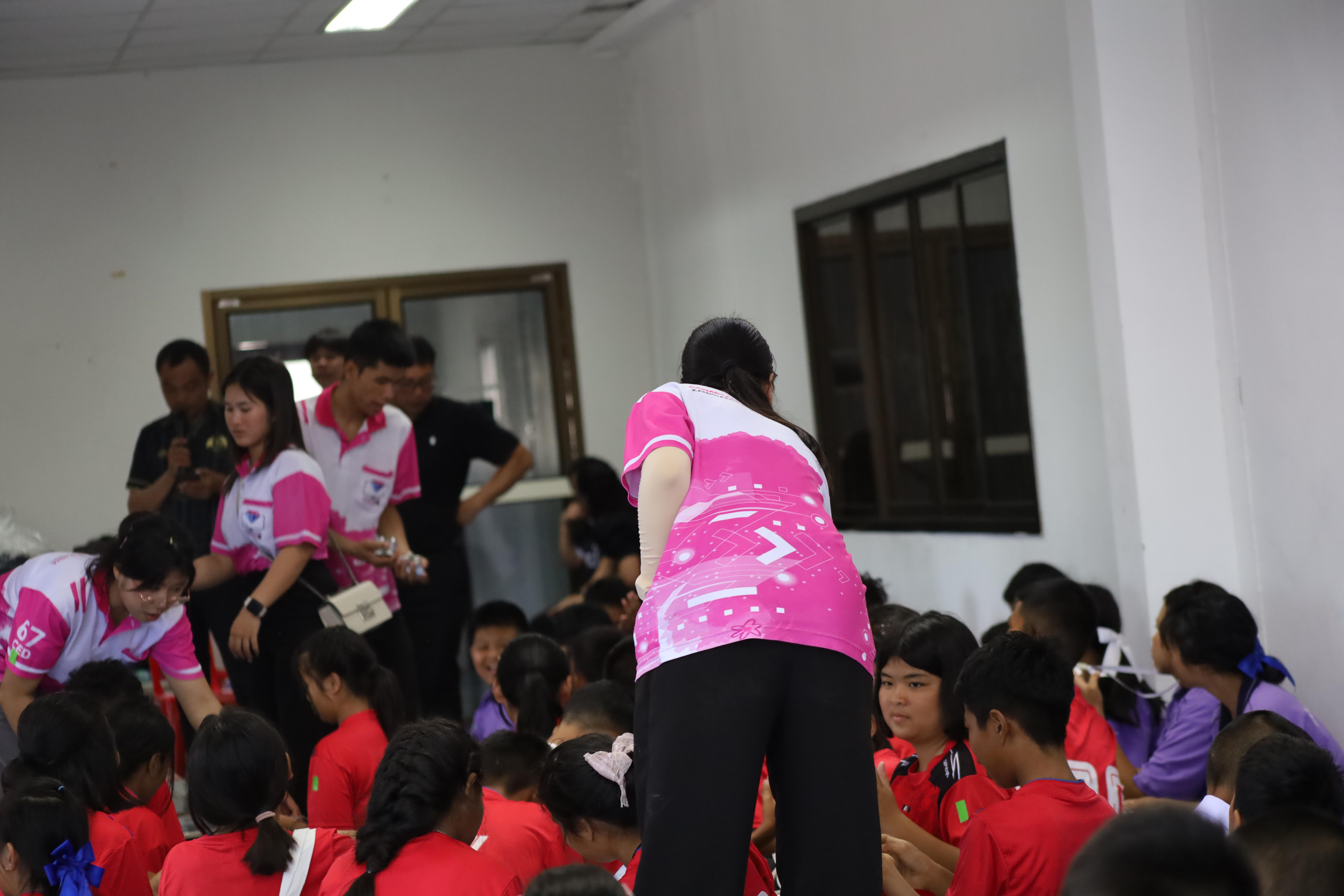 71. กิจกรรมตามโครงการพัฒนาการเรียนรู้สู่ประชาคมอาเซียน