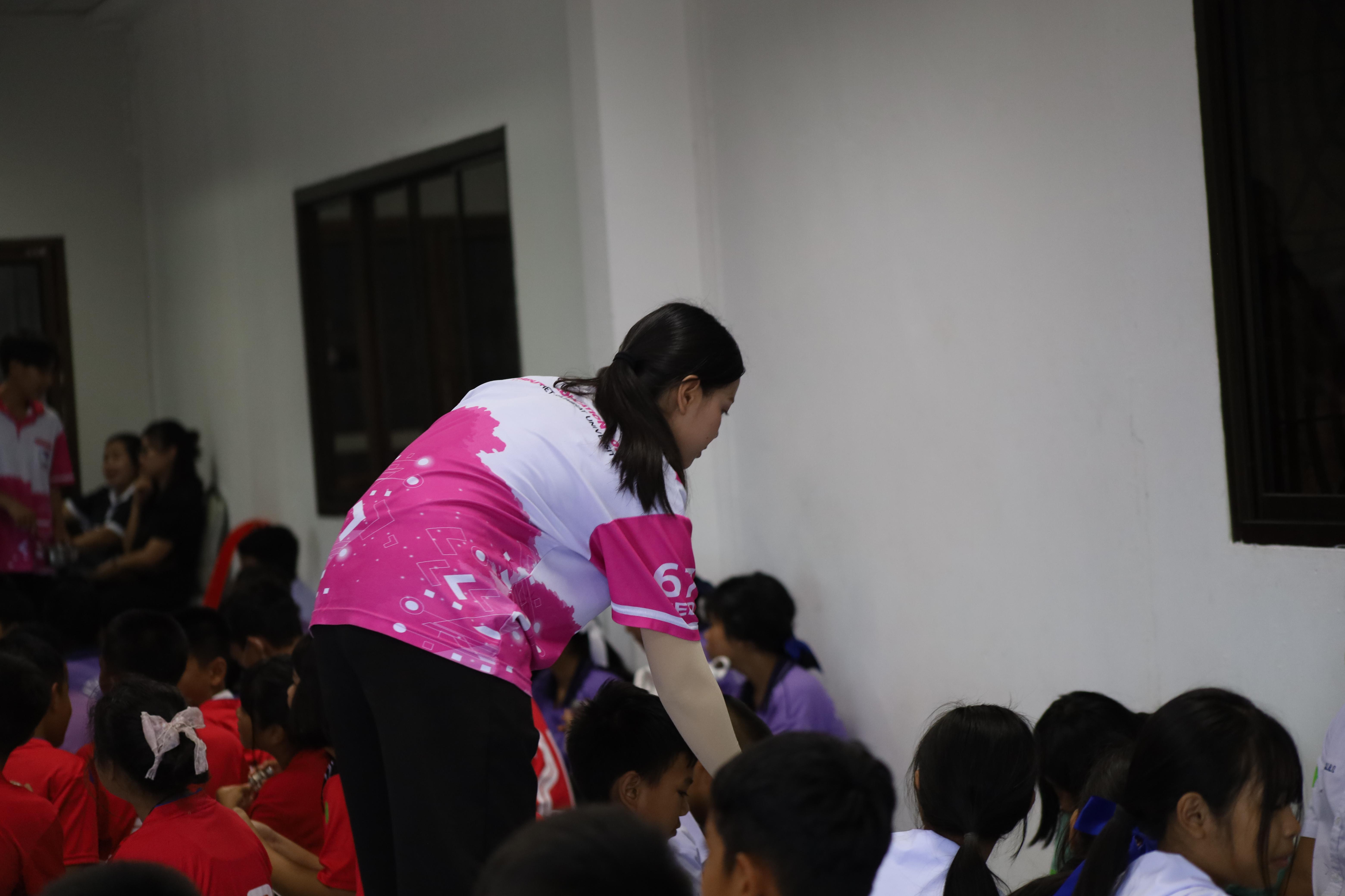 76. กิจกรรมตามโครงการพัฒนาการเรียนรู้สู่ประชาคมอาเซียน