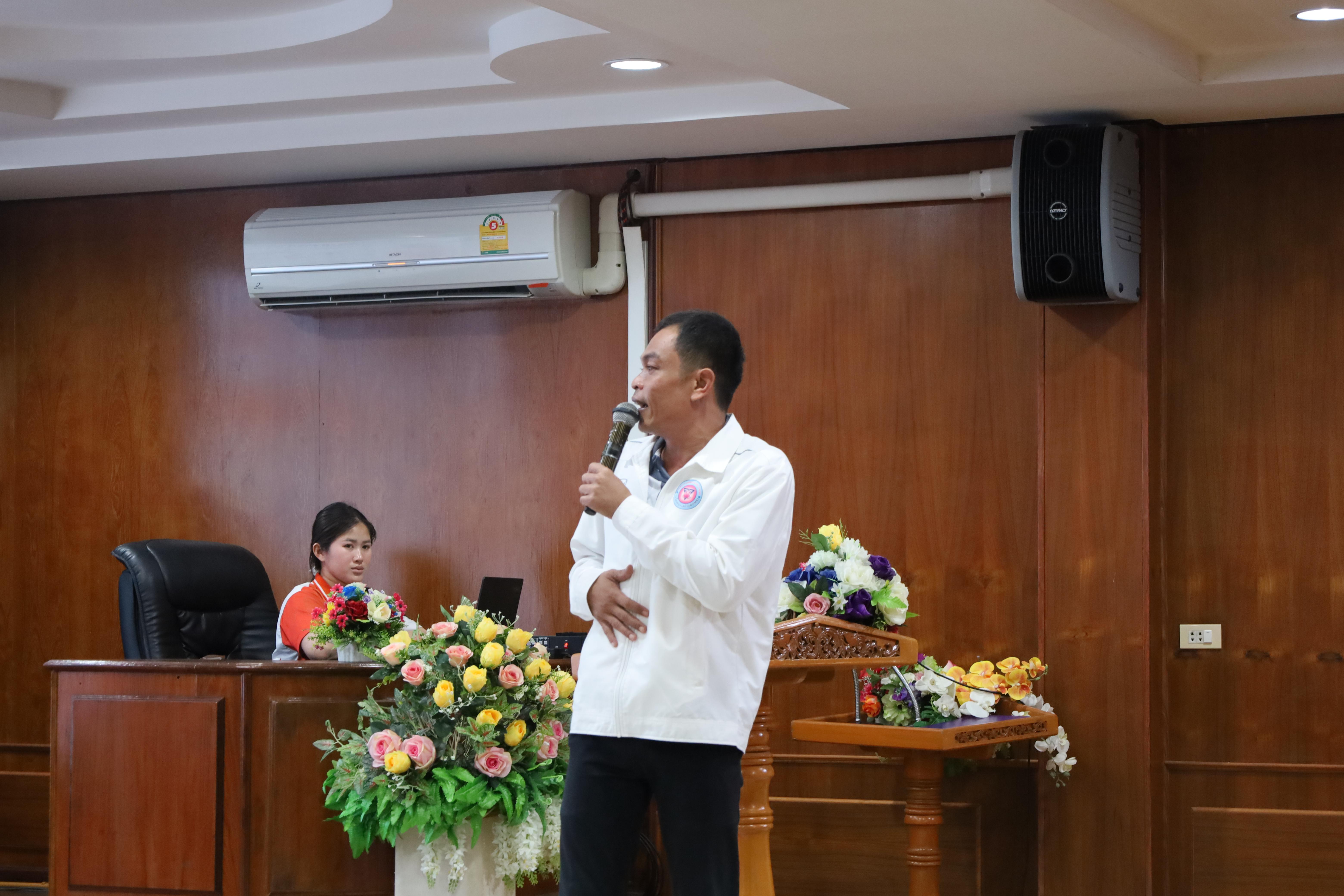 2. จัดกิจกรรมให้ความรู้ เรื่อง พื้นฐานทางสุขศึกษาและพลศึกษา