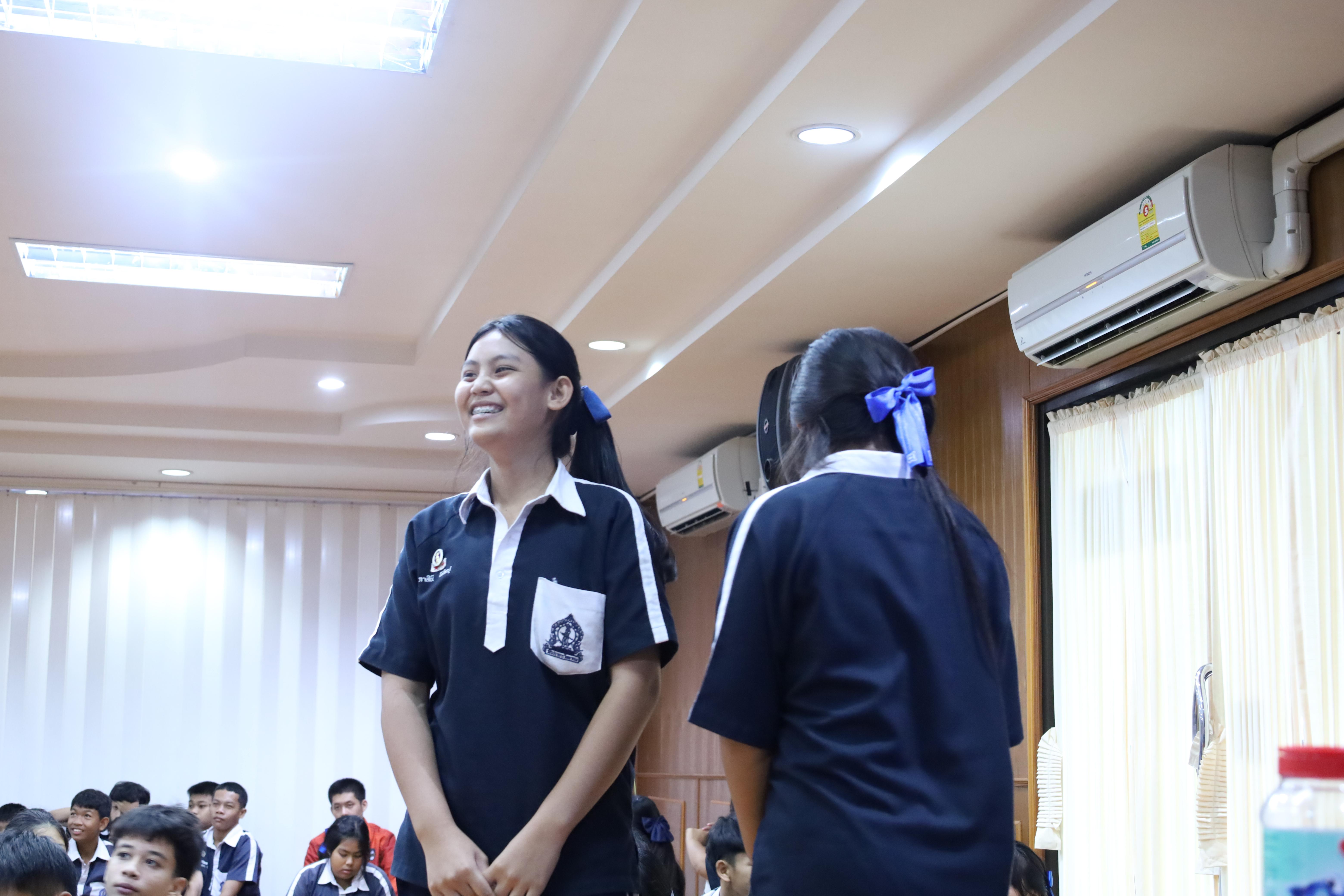 118. จัดกิจกรรมให้ความรู้ เรื่อง พื้นฐานทางสุขศึกษาและพลศึกษา ในด้านความรู้เกี่ยวกับสื่อโฆษณาไซเบอร์ ด้านระบบร่างกาย ด้านเพศศึกษา ด้านโรค และยาให้กับนักเรียนชั้นมัธยมศึกษาตอนต้น โรงเรียนวชิรปราการวิทยาคม