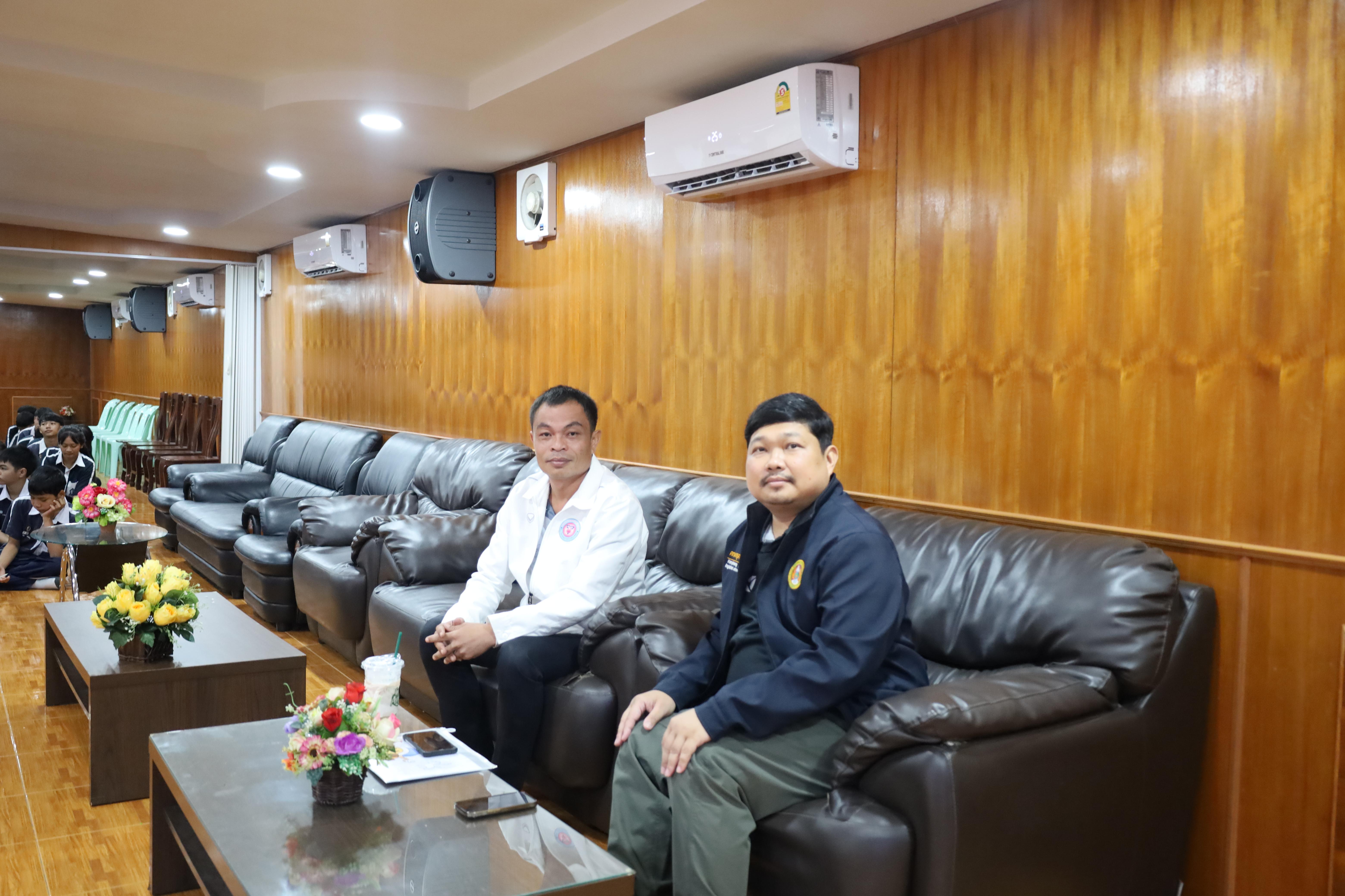 127. จัดกิจกรรมให้ความรู้ เรื่อง พื้นฐานทางสุขศึกษาและพลศึกษา ในด้านความรู้เกี่ยวกับสื่อโฆษณาไซเบอร์ ด้านระบบร่างกาย ด้านเพศศึกษา ด้านโรค และยาให้กับนักเรียนชั้นมัธยมศึกษาตอนต้น โรงเรียนวชิรปราการวิทยาคม