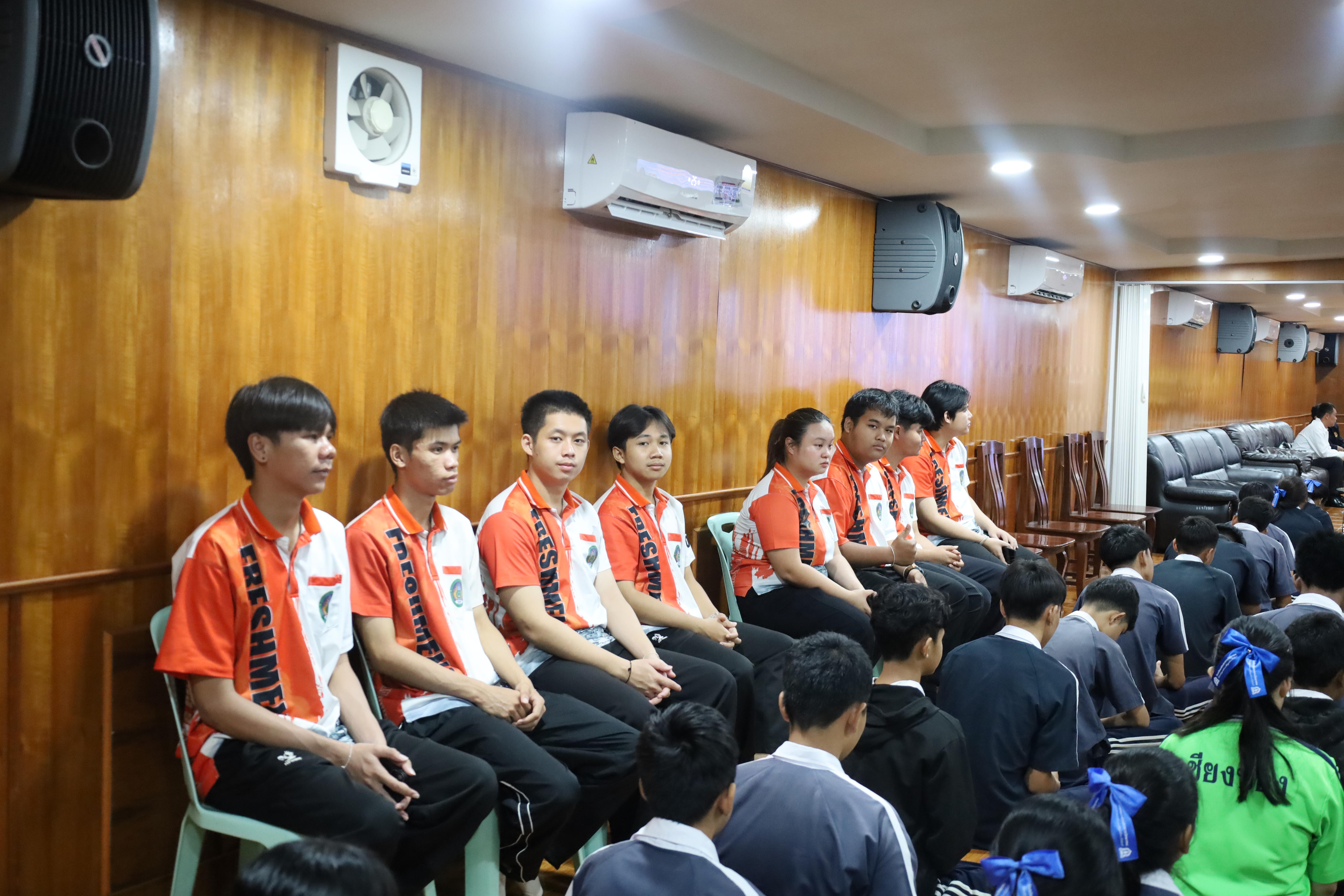 137. จัดกิจกรรมให้ความรู้ เรื่อง พื้นฐานทางสุขศึกษาและพลศึกษา ในด้านความรู้เกี่ยวกับสื่อโฆษณาไซเบอร์ ด้านระบบร่างกาย ด้านเพศศึกษา ด้านโรค และยาให้กับนักเรียนชั้นมัธยมศึกษาตอนต้น โรงเรียนวชิรปราการวิทยาคม