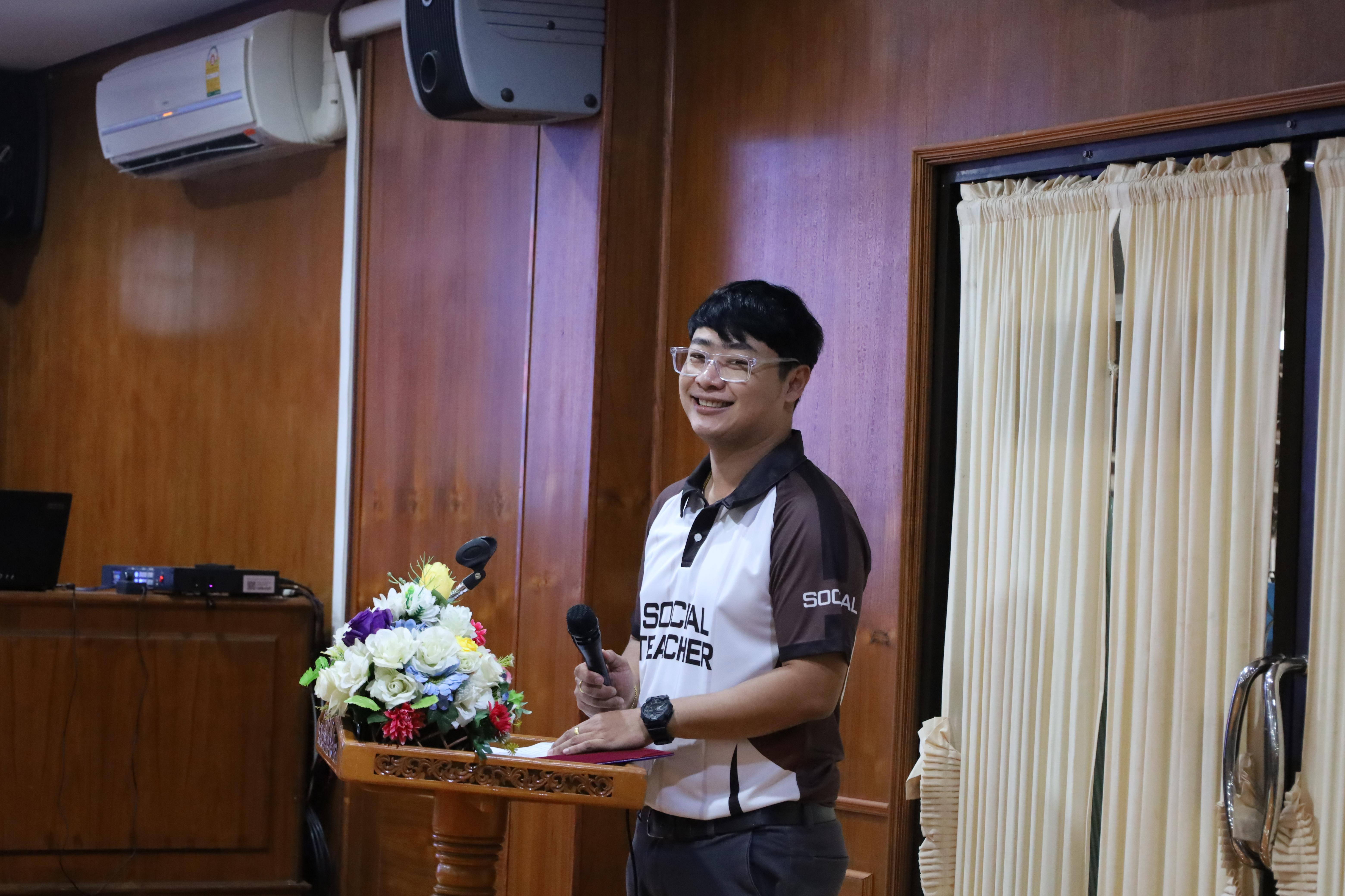 145. จัดกิจกรรมให้ความรู้ เรื่อง พื้นฐานทางสุขศึกษาและพลศึกษา ในด้านความรู้เกี่ยวกับสื่อโฆษณาไซเบอร์ ด้านระบบร่างกาย ด้านเพศศึกษา ด้านโรค และยาให้กับนักเรียนชั้นมัธยมศึกษาตอนต้น โรงเรียนวชิรปราการวิทยาคม