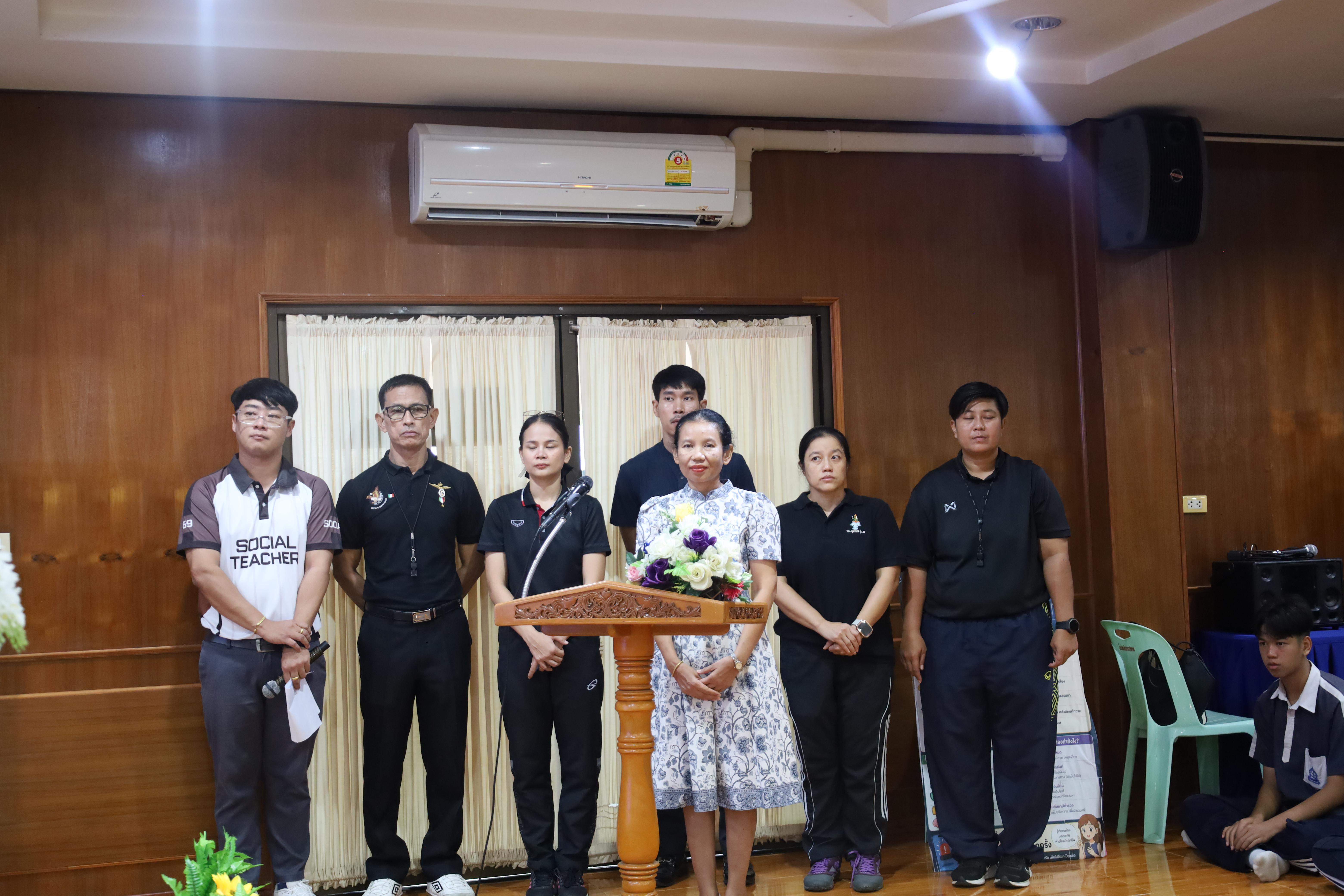 171. จัดกิจกรรมให้ความรู้ เรื่อง พื้นฐานทางสุขศึกษาและพลศึกษา ในด้านความรู้เกี่ยวกับสื่อโฆษณาไซเบอร์ ด้านระบบร่างกาย ด้านเพศศึกษา ด้านโรค และยาให้กับนักเรียนชั้นมัธยมศึกษาตอนต้น โรงเรียนวชิรปราการวิทยาคม