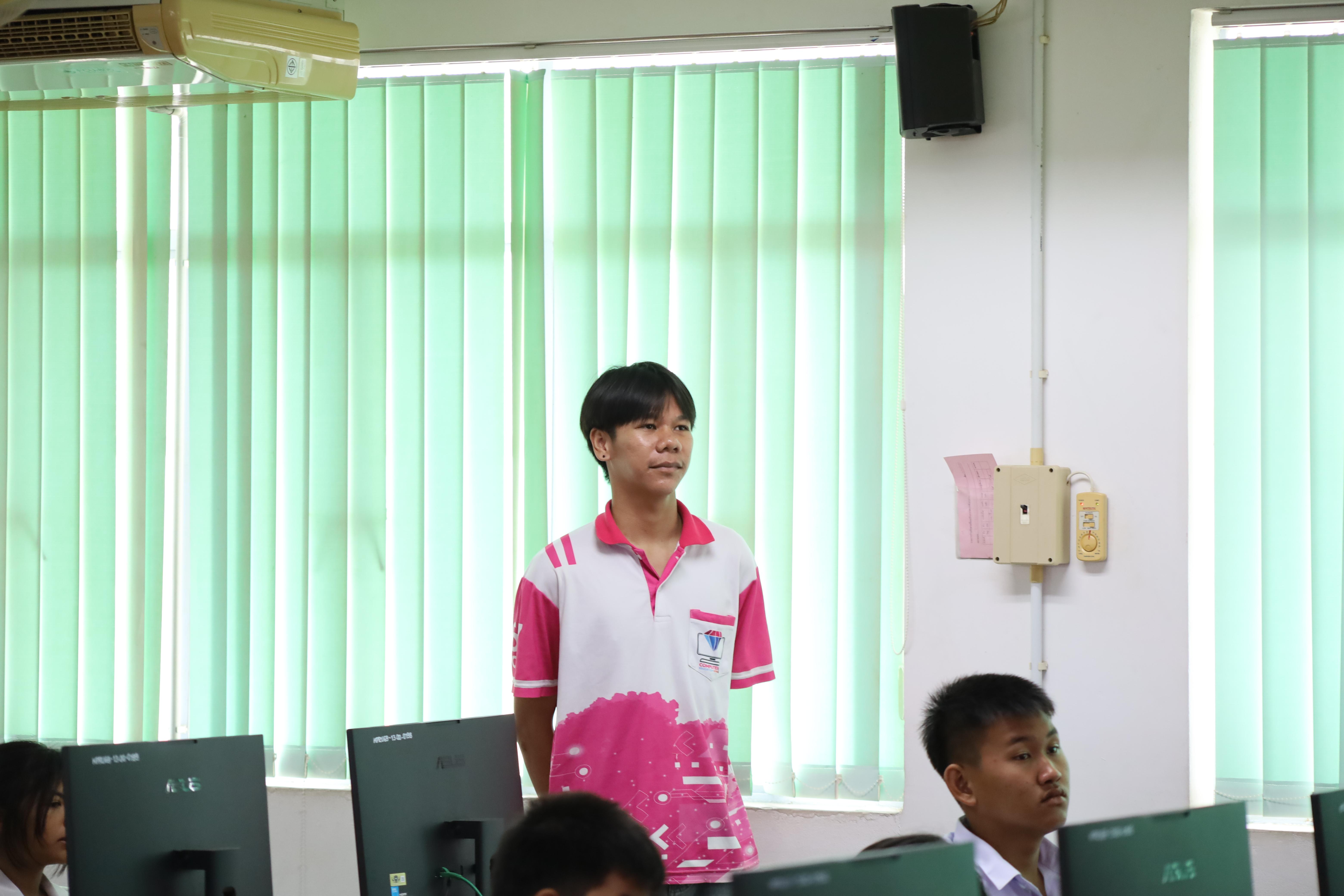 35. กิจกรรมการบูรณาการการจัดการเรียนการสอนกับการบริการวิชาการในสถานศึกษารายวิชาคณิตศาสตร์สำหรับครูคอมพิวเตอร์