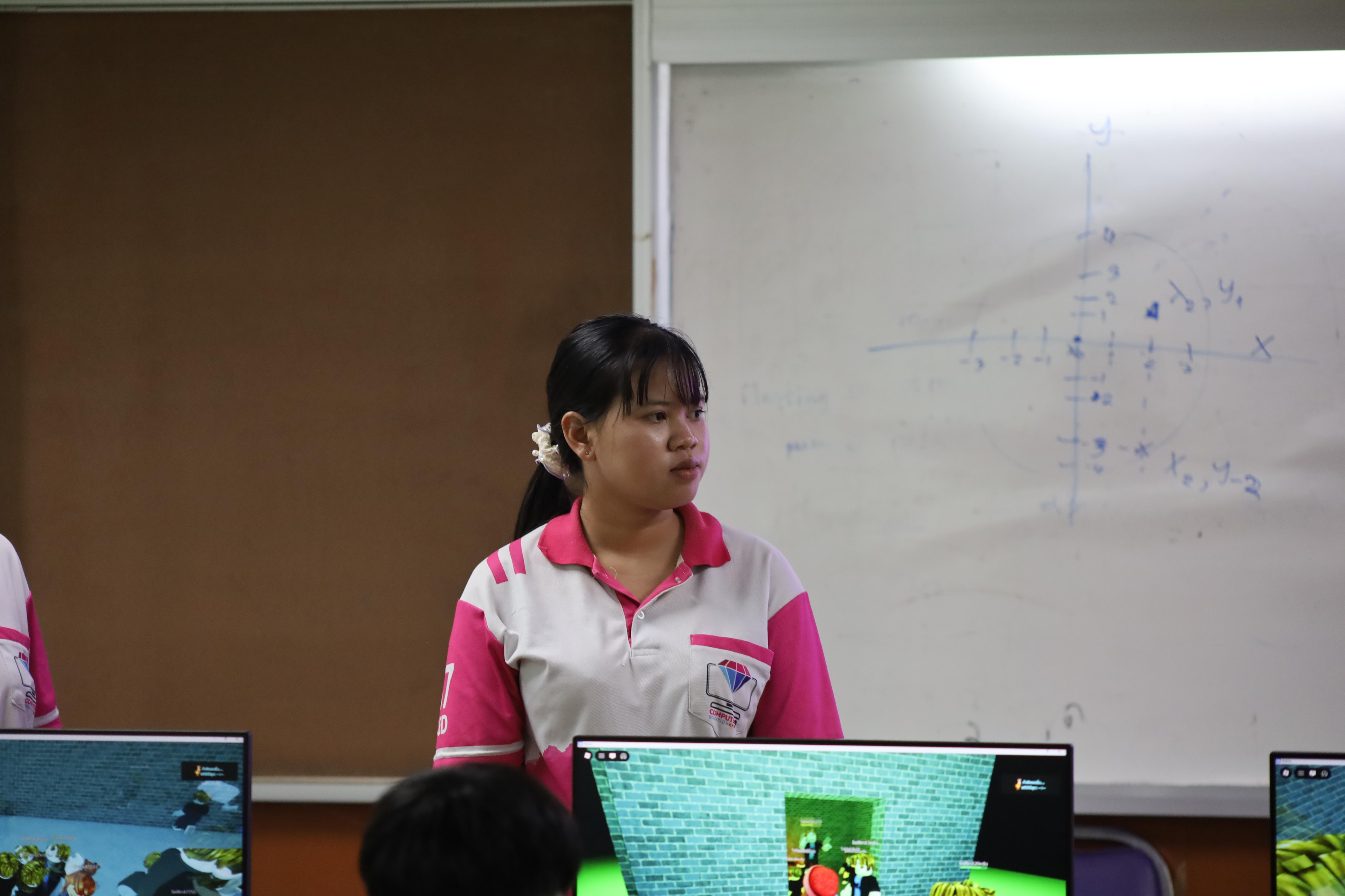 51. กิจกรรมการบูรณาการการจัดการเรียนการสอนกับการบริการวิชาการในสถานศึกษารายวิชาคณิตศาสตร์สำหรับครูคอมพิวเตอร์