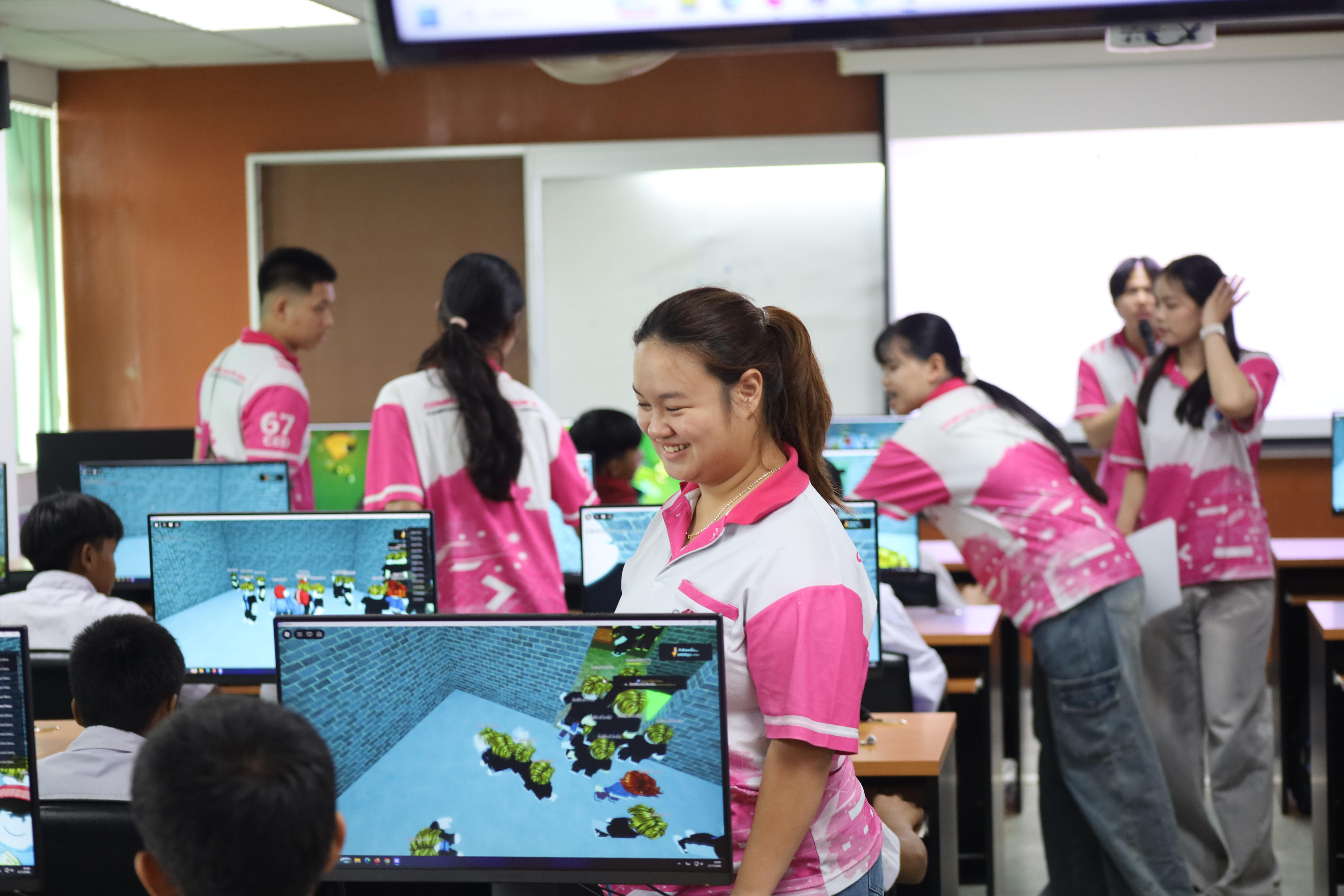 61. กิจกรรมการบูรณาการการจัดการเรียนการสอนกับการบริการวิชาการในสถานศึกษารายวิชาคณิตศาสตร์สำหรับครูคอมพิวเตอร์