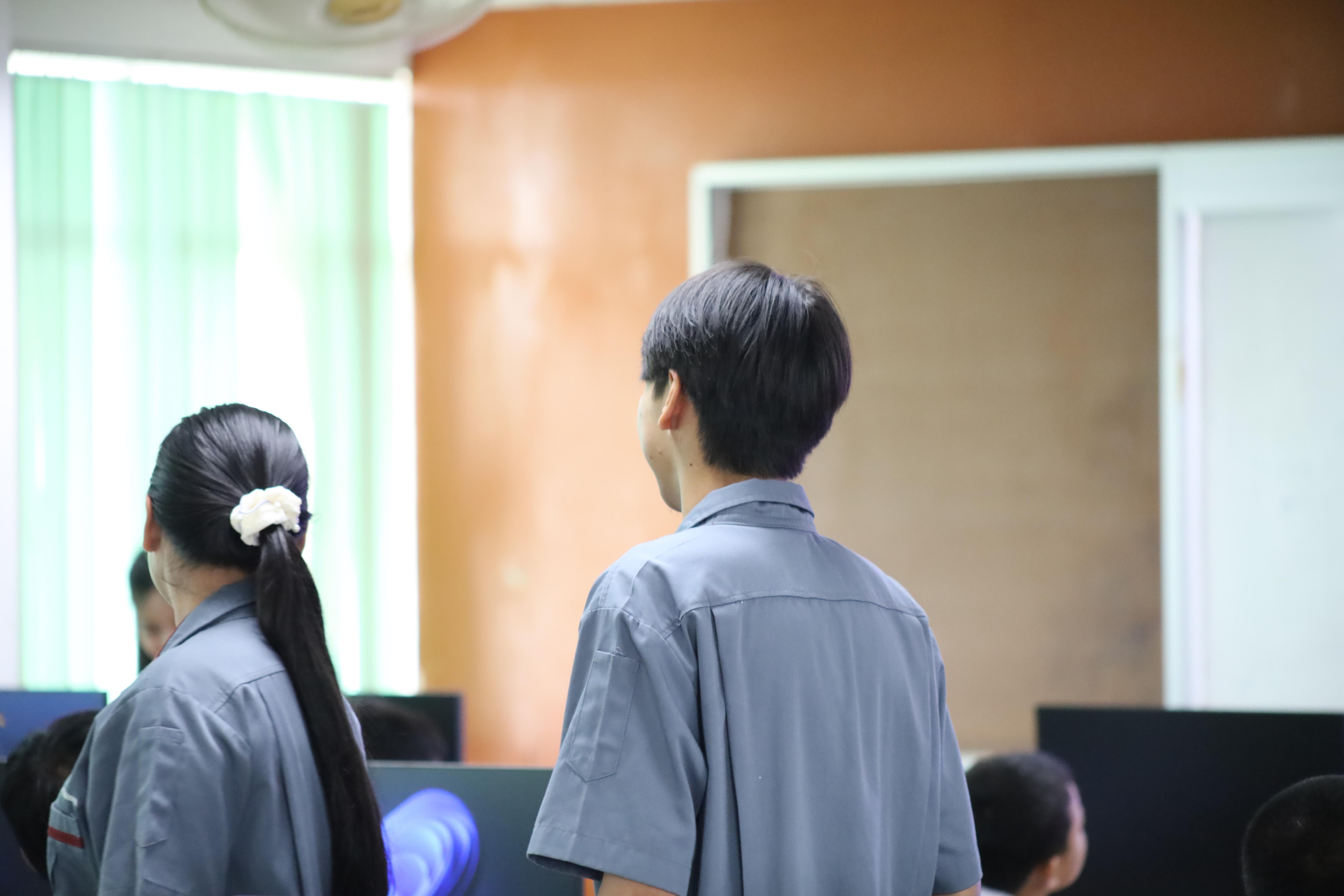 88. กิจกรรมการบูรณาการการจัดการเรียนการสอนกับการบริการวิชาการในสถานศึกษารายวิชาคณิตศาสตร์สำหรับครูคอมพิวเตอร์