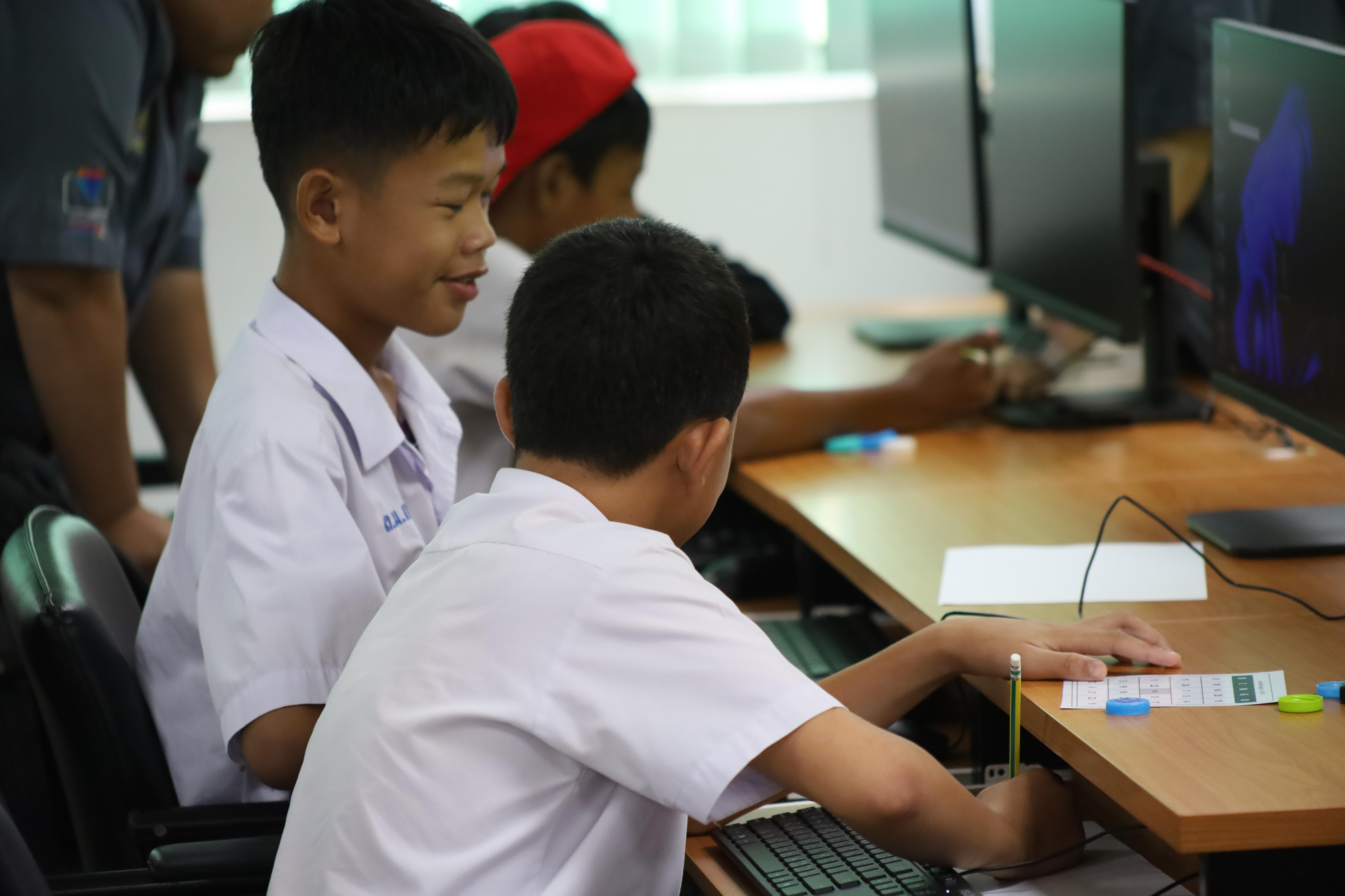 99. กิจกรรมการบูรณาการการจัดการเรียนการสอนกับการบริการวิชาการในสถานศึกษารายวิชาคณิตศาสตร์สำหรับครูคอมพิวเตอร์