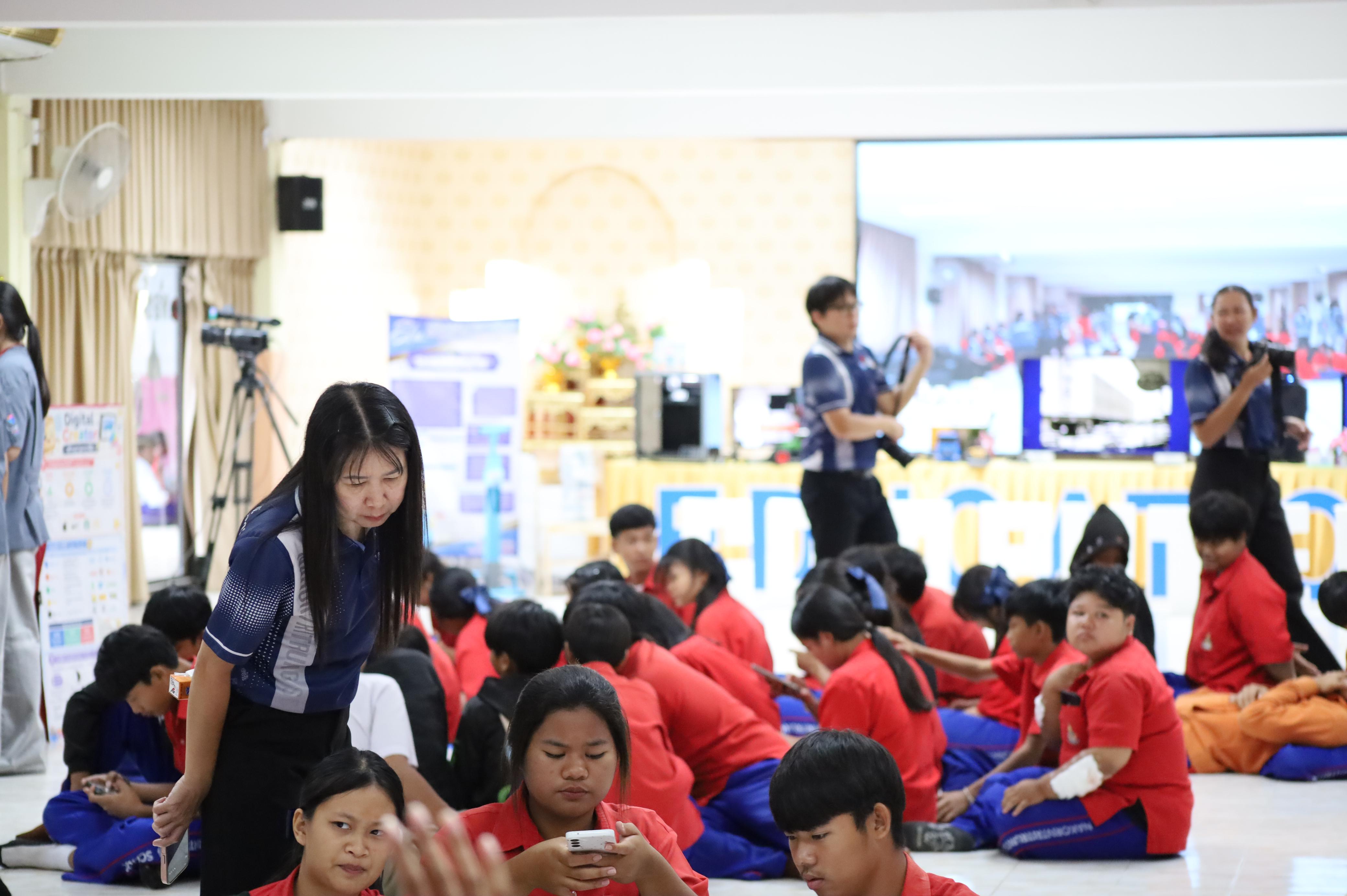 48. จัดกิจกรรมอบรมพัฒนาทักษะทางด้านเทคโนโลยี ให้กับนักเรียนโรงเรียนนครไตรตรึงษ์