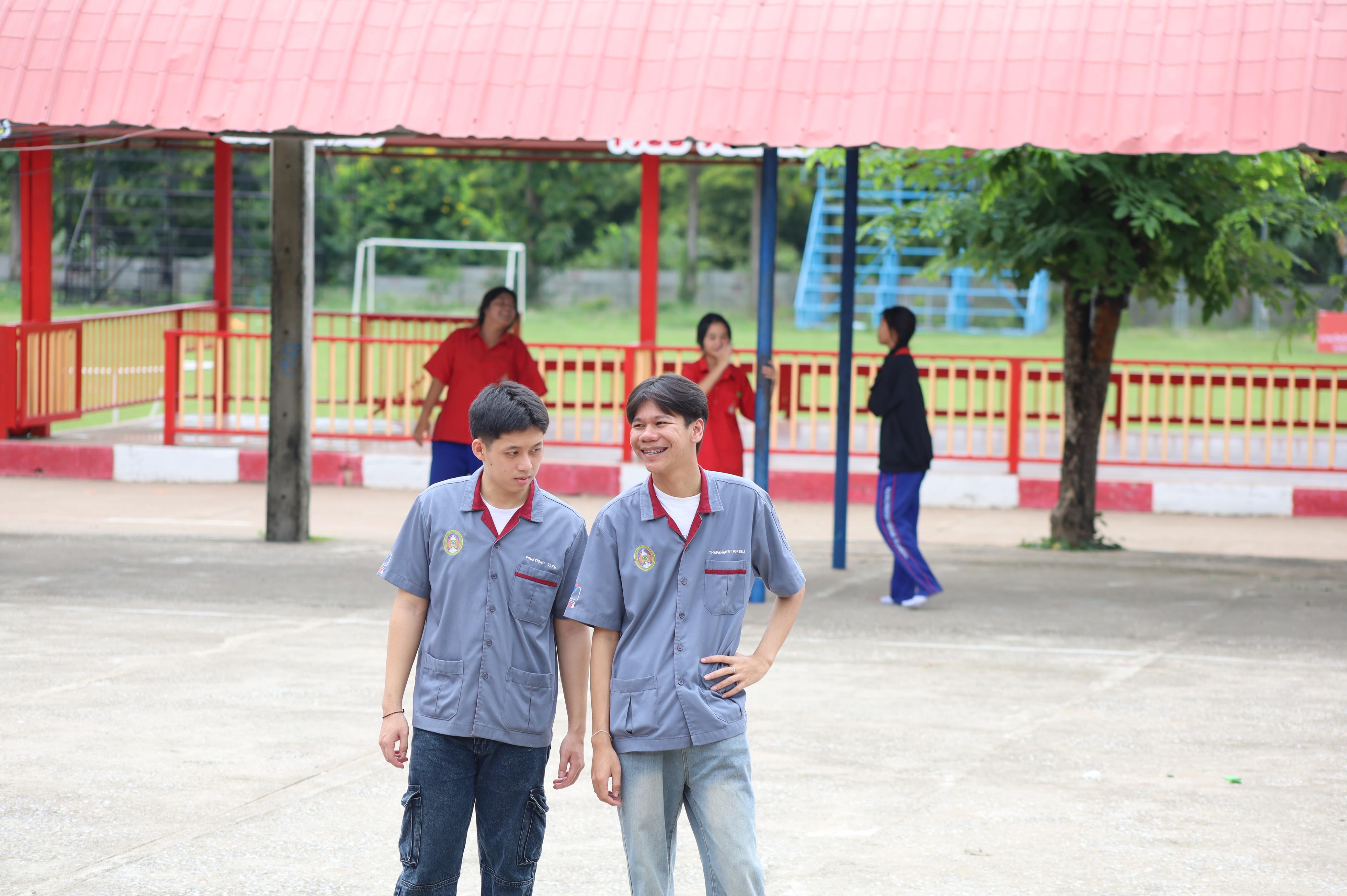 70. จัดกิจกรรมอบรมพัฒนาทักษะทางด้านเทคโนโลยี ให้กับนักเรียนโรงเรียนนครไตรตรึงษ์