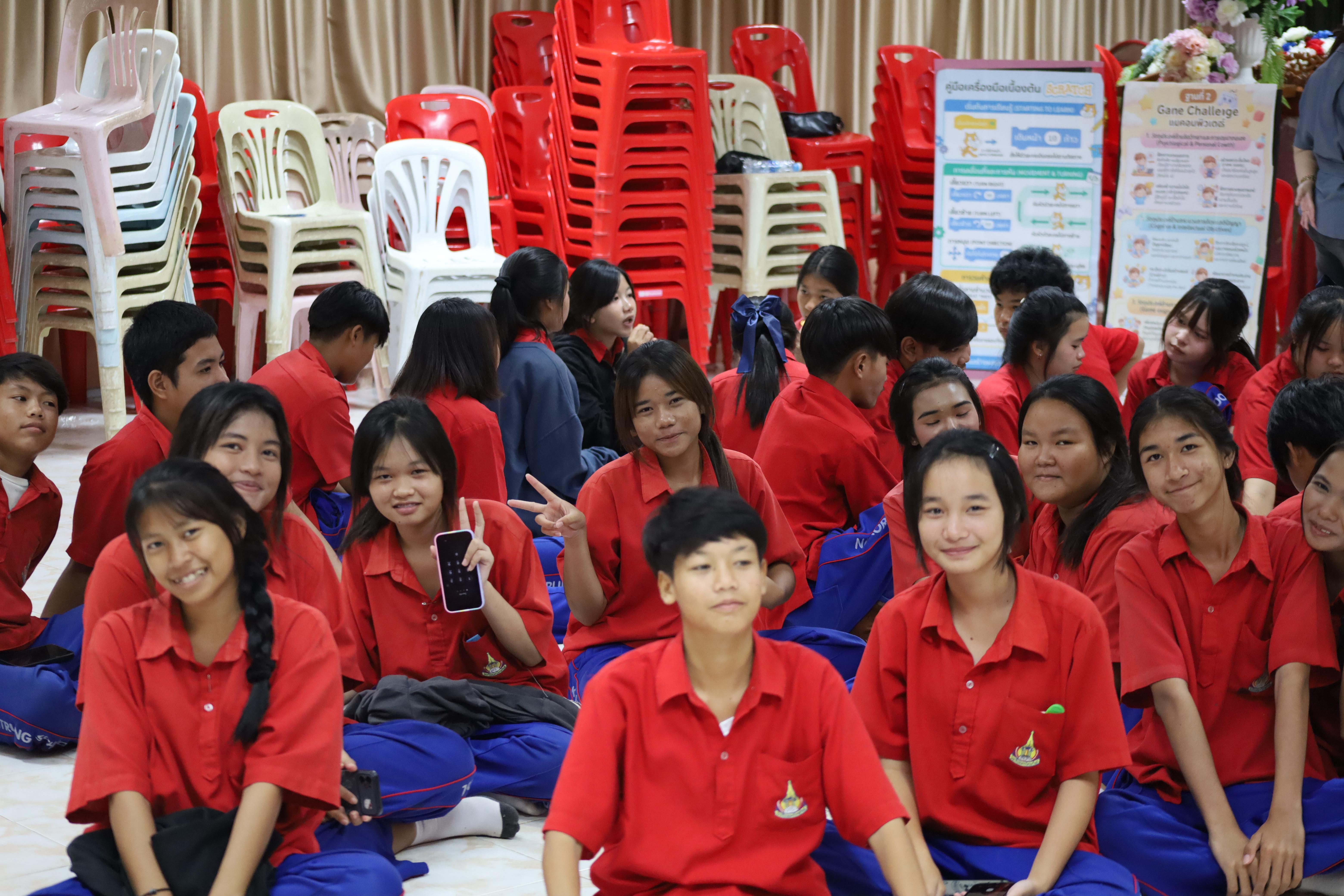85. จัดกิจกรรมอบรมพัฒนาทักษะทางด้านเทคโนโลยี ให้กับนักเรียนโรงเรียนนครไตรตรึงษ์