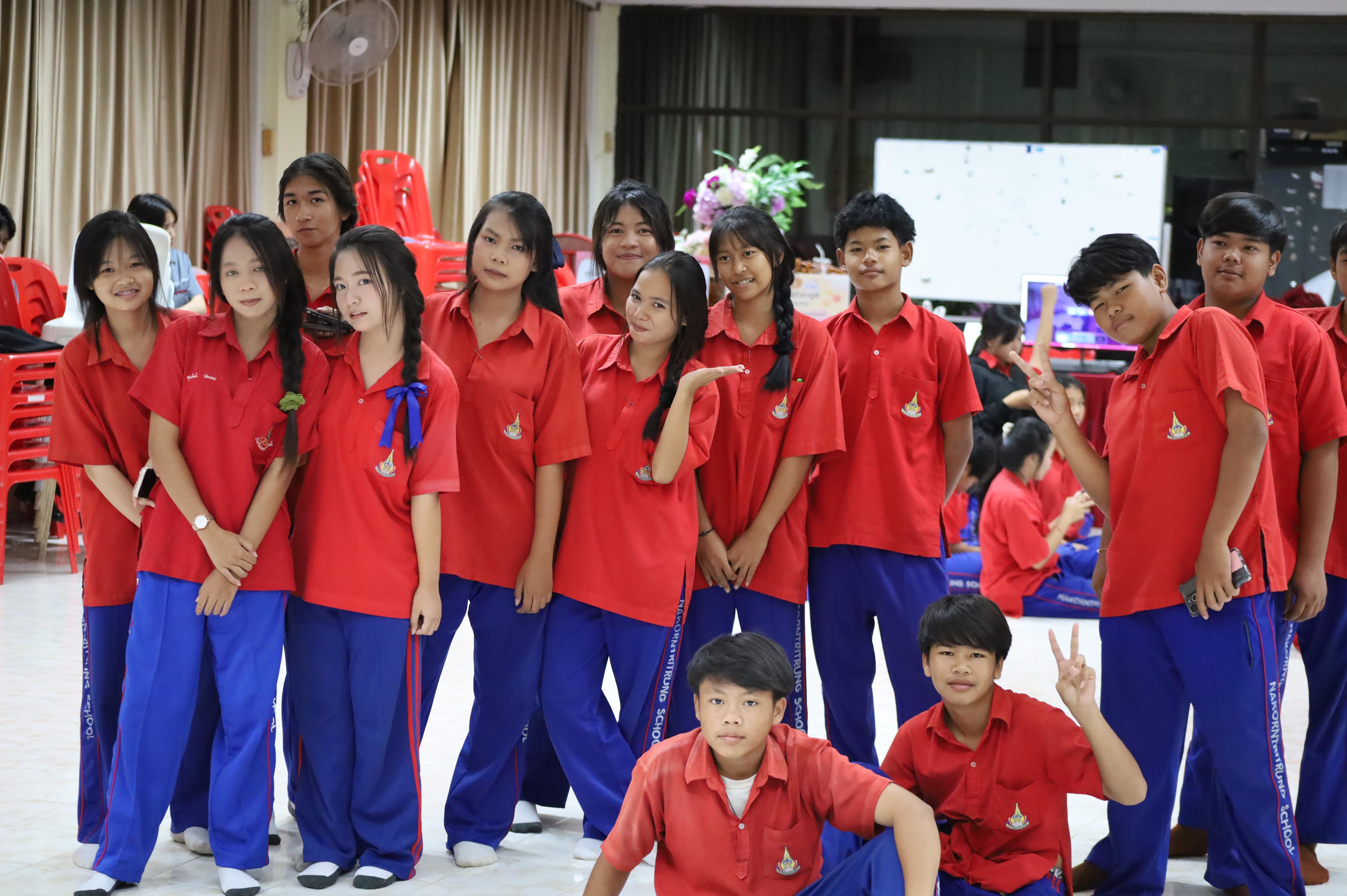 97. จัดกิจกรรมอบรมพัฒนาทักษะทางด้านเทคโนโลยี ให้กับนักเรียนโรงเรียนนครไตรตรึงษ์