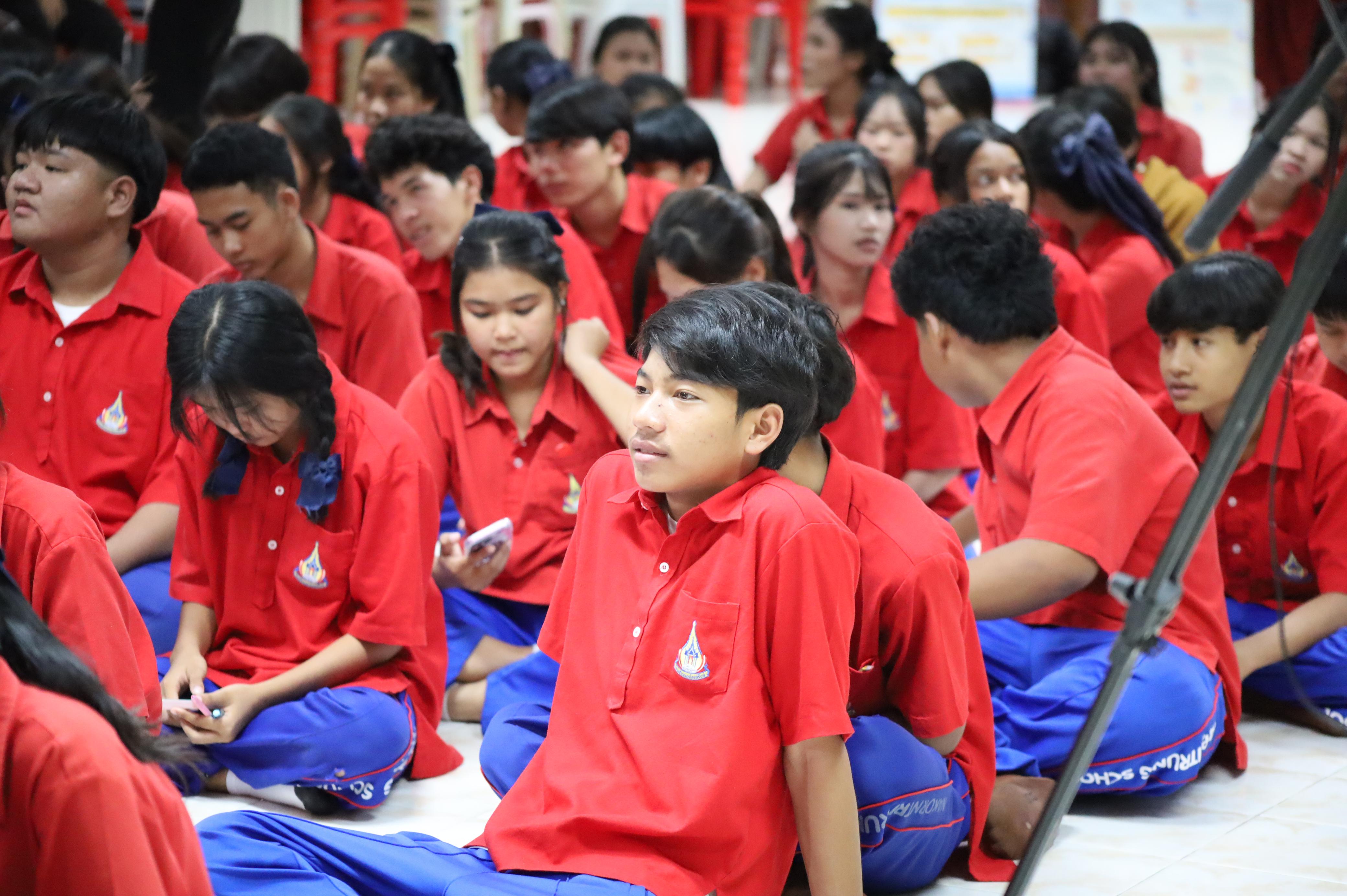 112. จัดกิจกรรมอบรมพัฒนาทักษะทางด้านเทคโนโลยี ให้กับนักเรียนโรงเรียนนครไตรตรึงษ์