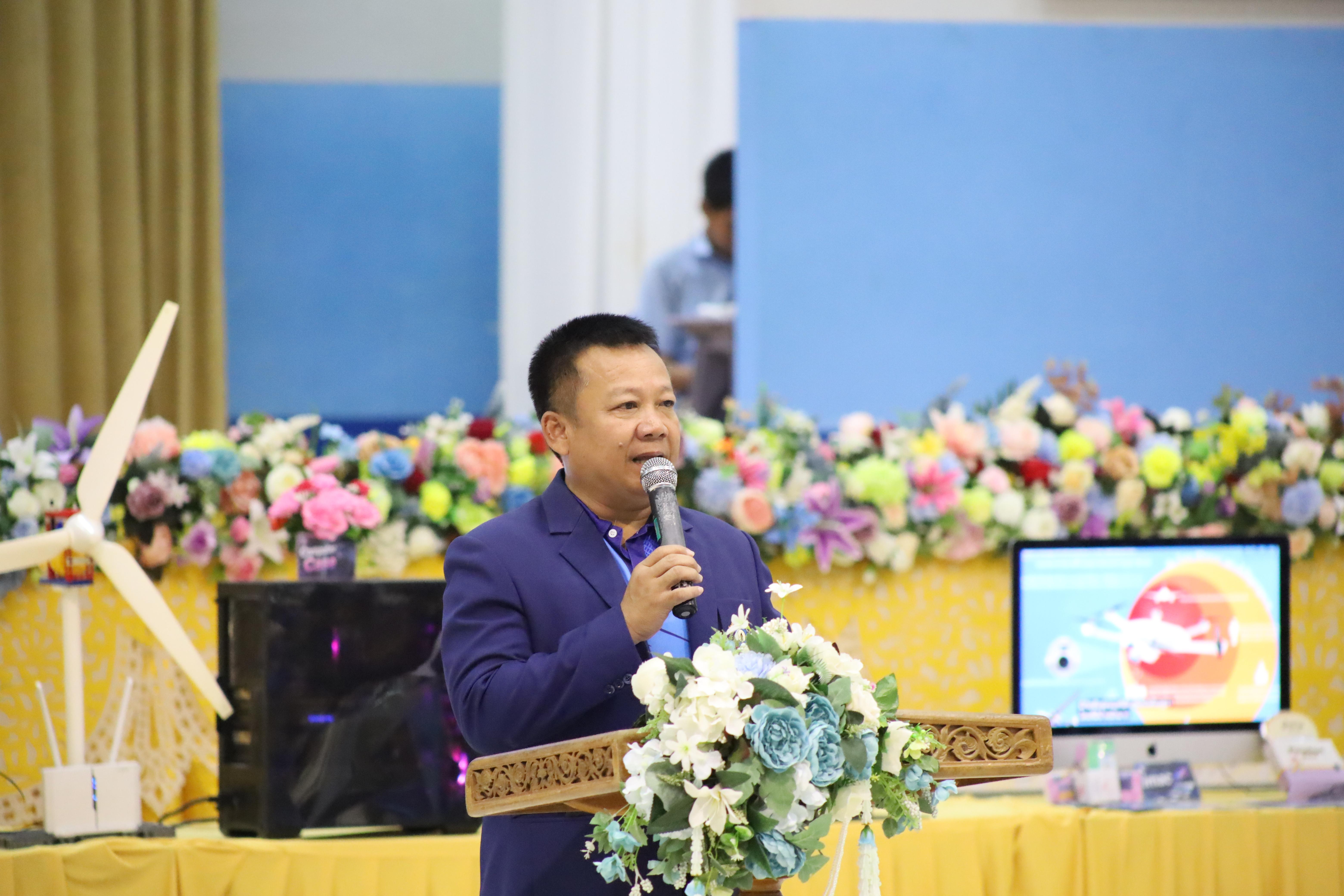 11. จัดกิจกรรมอบรมพัฒนาทักษะทางด้านเทคโนโลยี ให้กับนักเรียนโรงเรียนพิไกรวิทยา