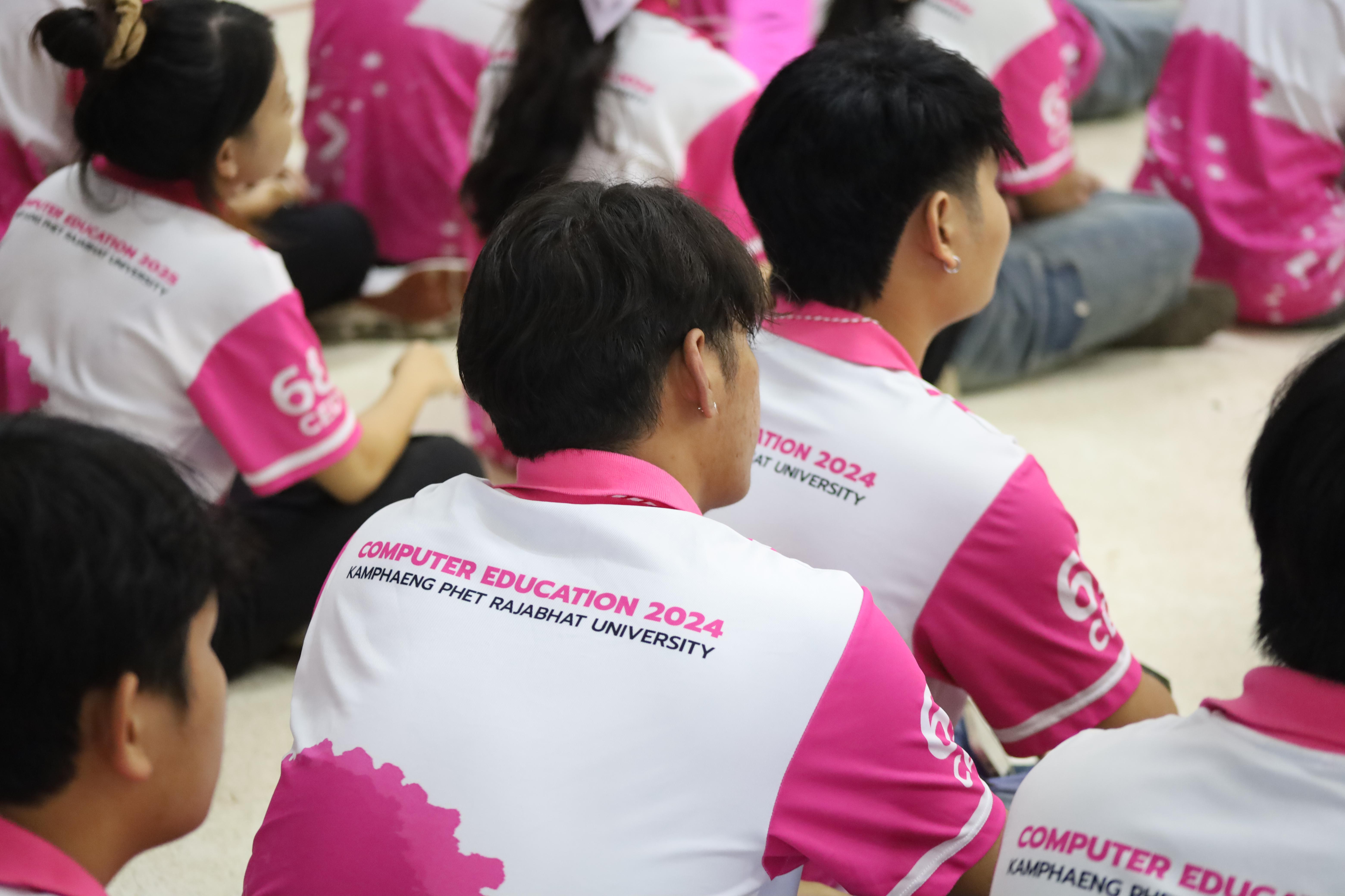 22. จัดกิจกรรมอบรมพัฒนาทักษะทางด้านเทคโนโลยี ให้กับนักเรียนโรงเรียนพิไกรวิทยา