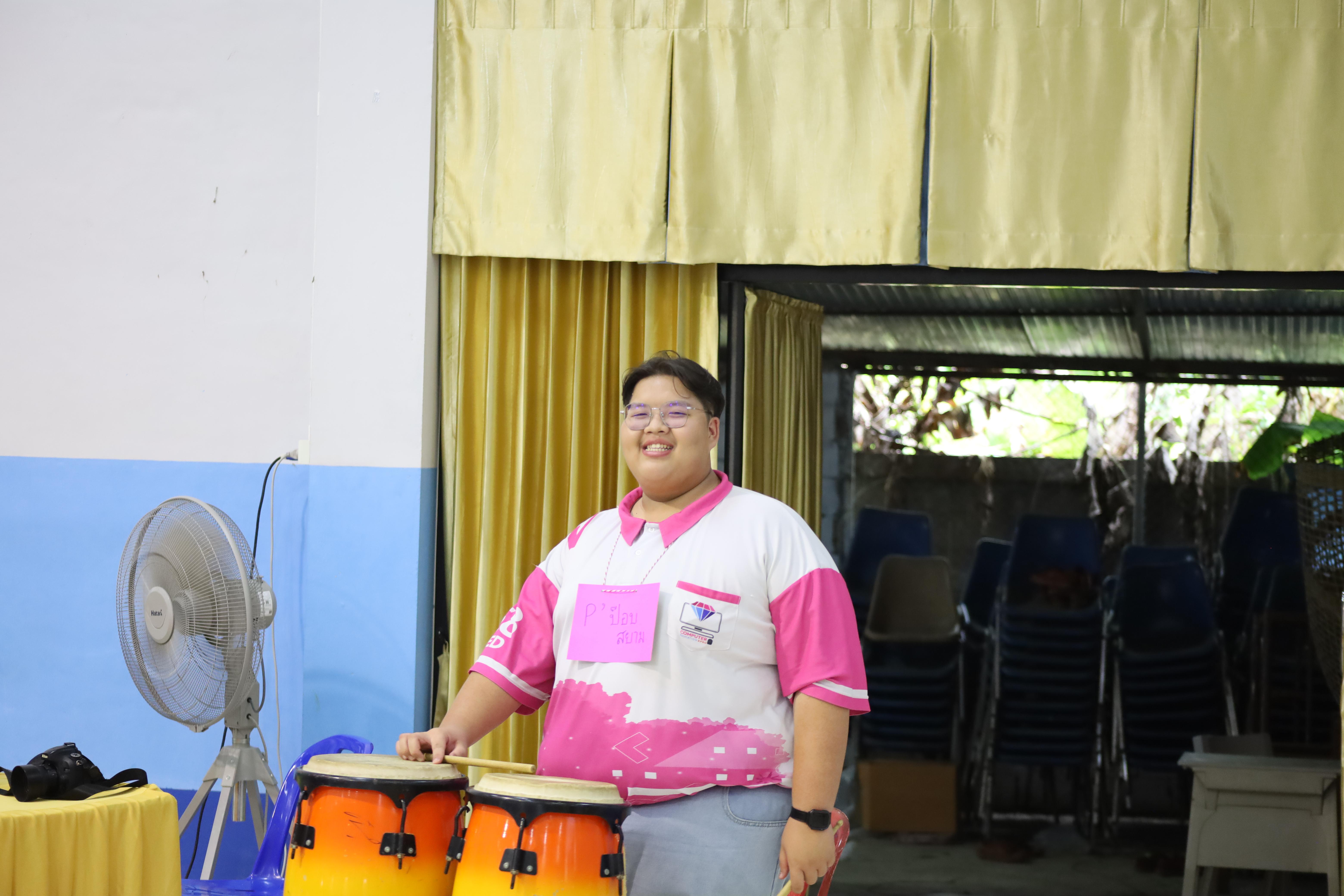 41. จัดกิจกรรมอบรมพัฒนาทักษะทางด้านเทคโนโลยี ให้กับนักเรียนโรงเรียนพิไกรวิทยา