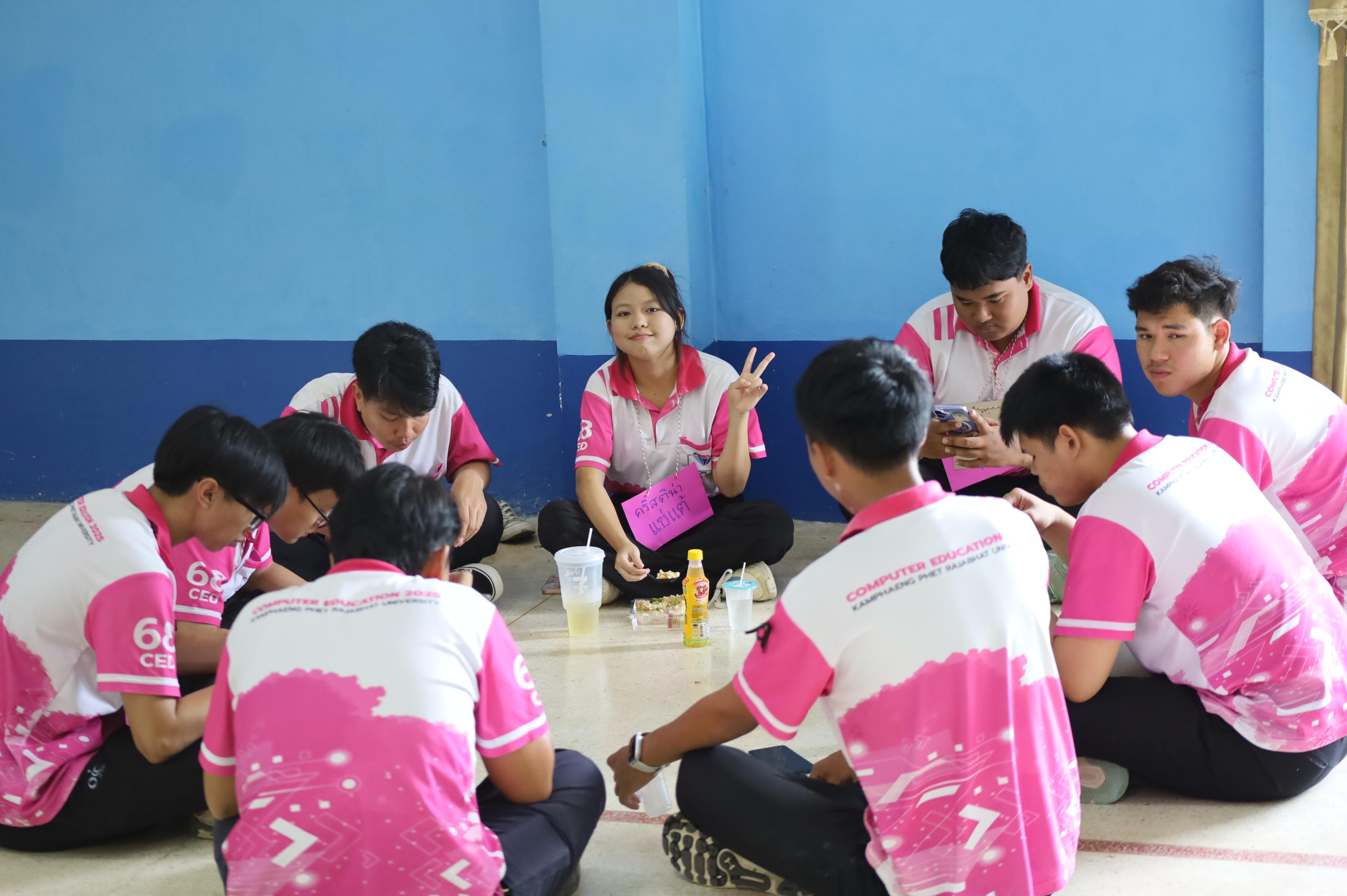 92. จัดกิจกรรมอบรมพัฒนาทักษะทางด้านเทคโนโลยี ให้กับนักเรียนโรงเรียนพิไกรวิทยา