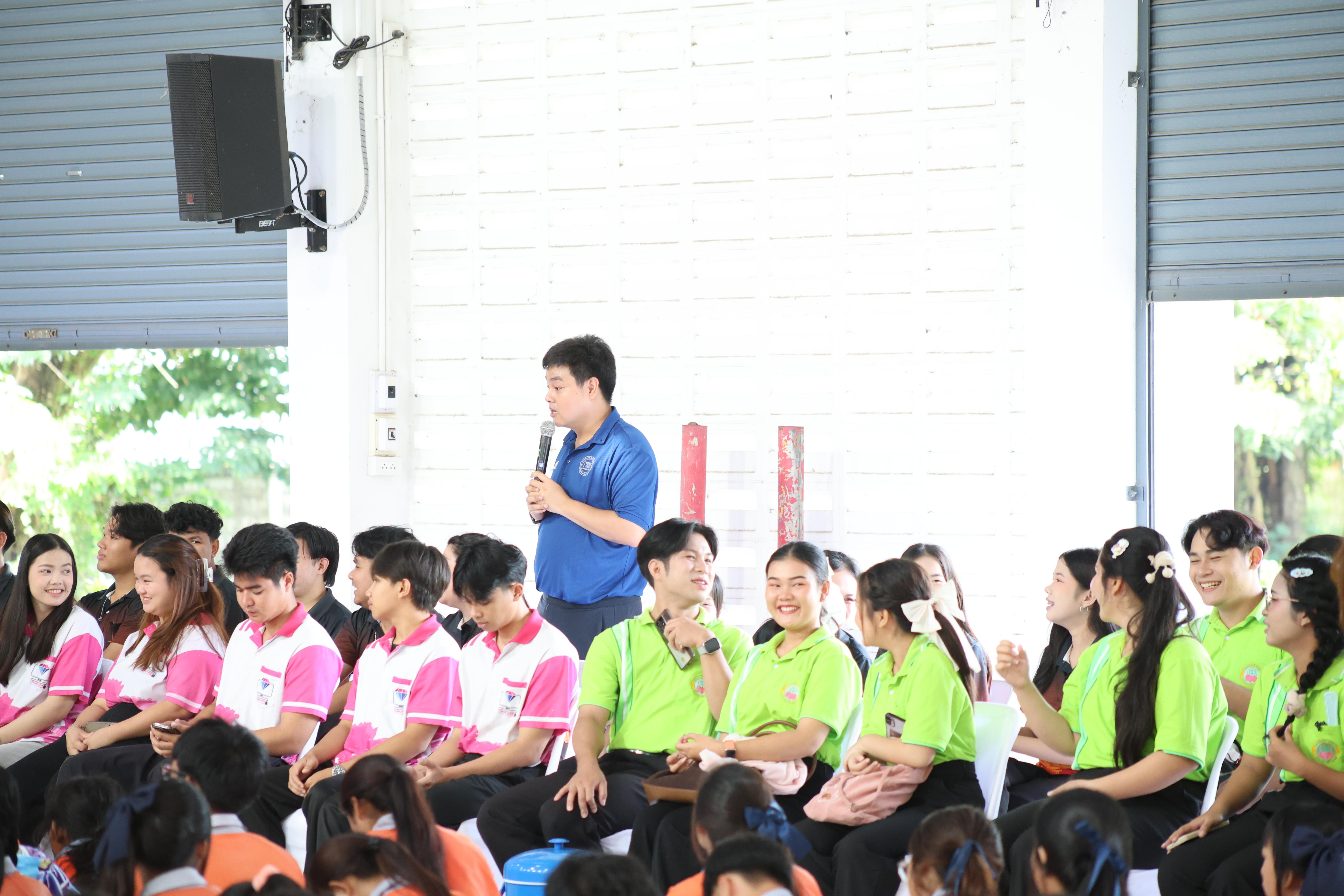2. ออกค่าย รร คณฑี.1